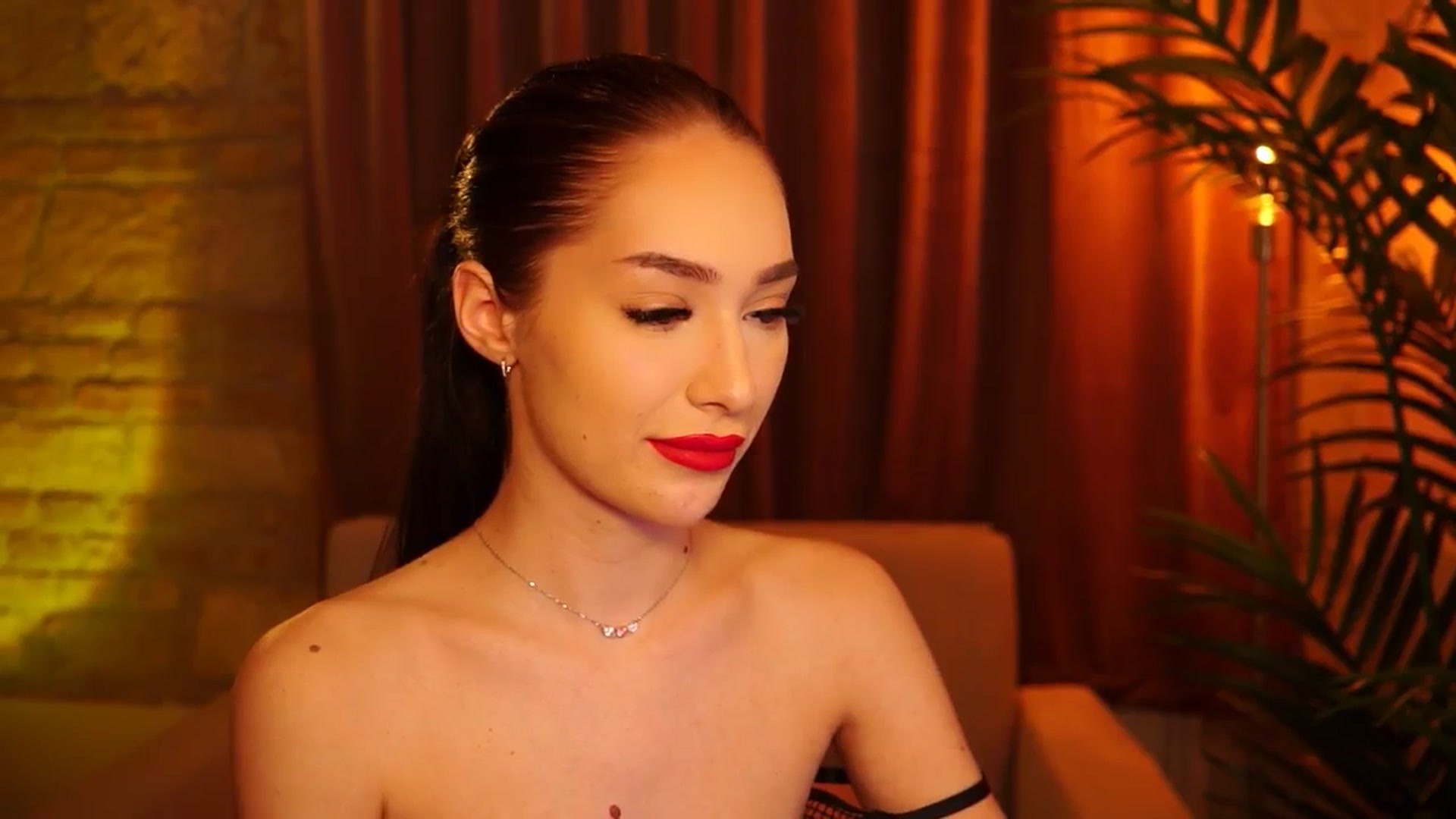 Gallery image thumbnail from blackbee's myfreecams stream on, 06/01/2024, 20:55 image 18 of 20