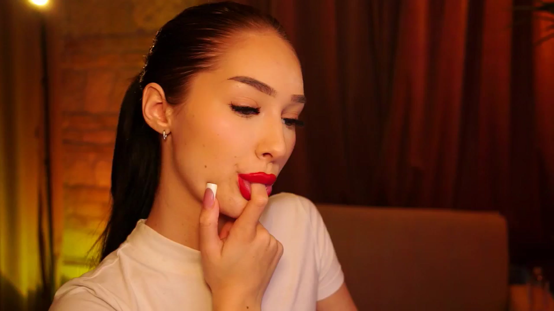 Gallery image thumbnail from blackbee's myfreecams stream on, 06/02/2024, 17:21 image 3 of 20