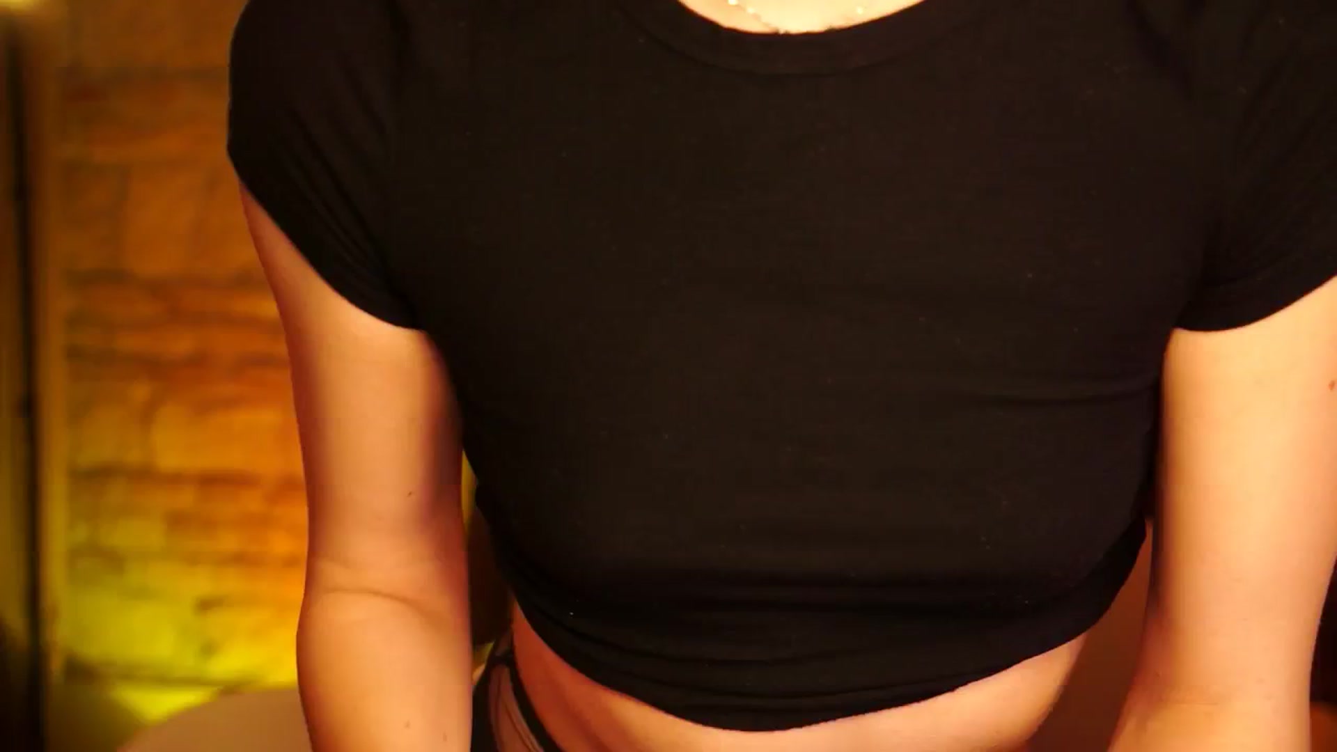 Gallery image thumbnail from blackbee's myfreecams stream on, 06/03/2024, 17:23 image 13 of 20