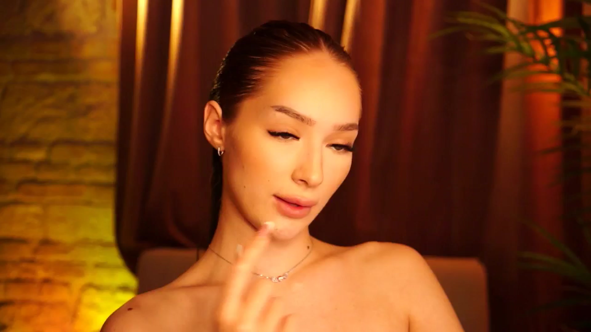Gallery image thumbnail from blackbee's myfreecams stream on, 06/12/2024, 18:36 image 11 of 20