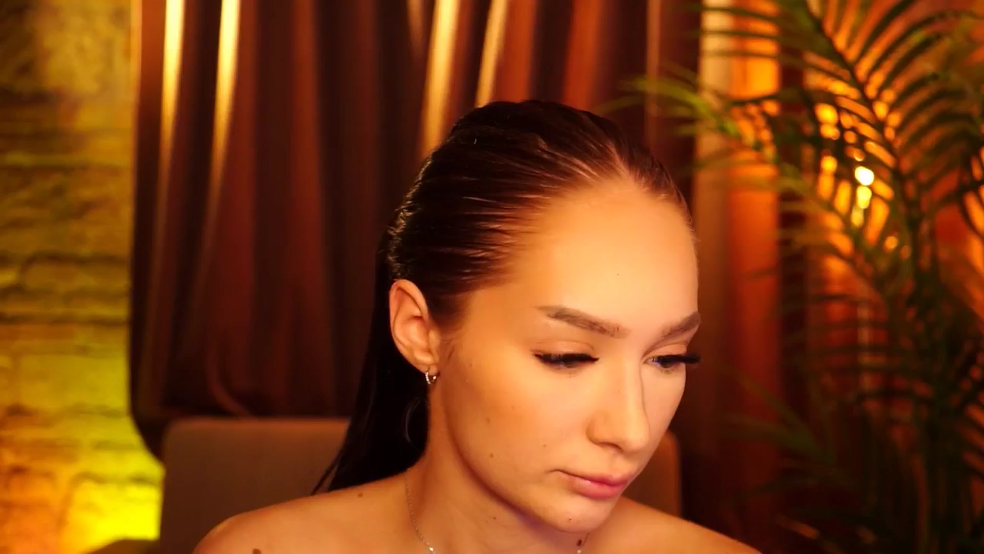 Gallery image thumbnail from blackbee's myfreecams stream on, 06/12/2024, 20:35 image 19 of 20