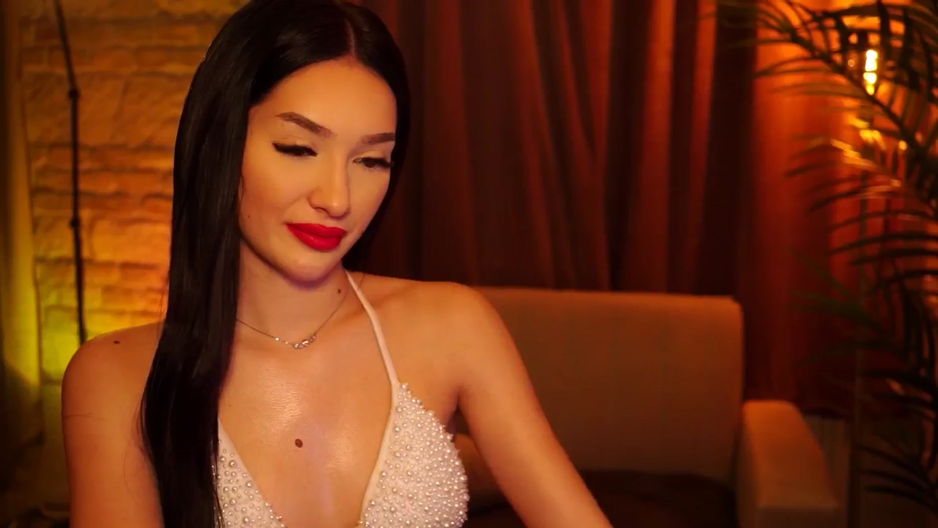 Gallery image thumbnail from blackbee's myfreecams stream on, 06/16/2024, 20:12 image 3 of 20