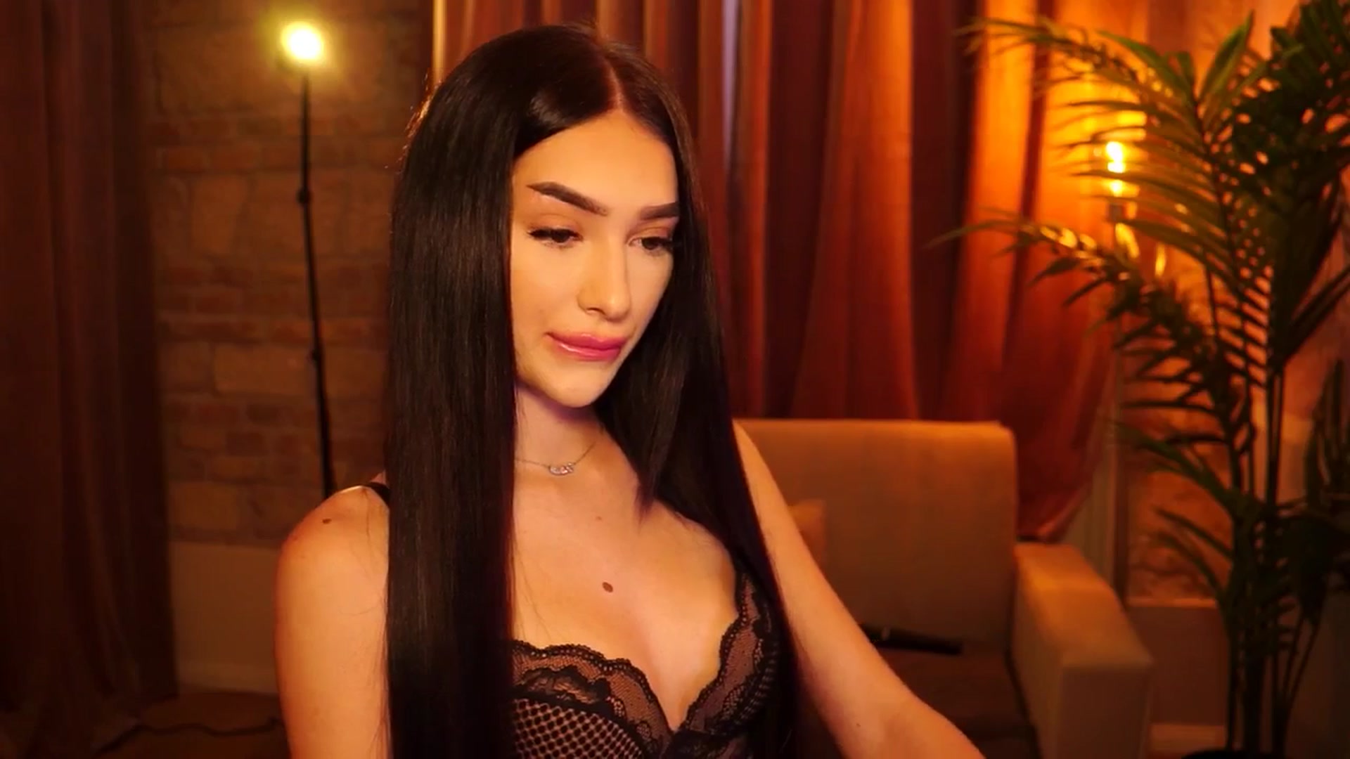 Gallery image thumbnail from blackbee's myfreecams stream on, 07/12/2024, 11:40 image 10 of 20