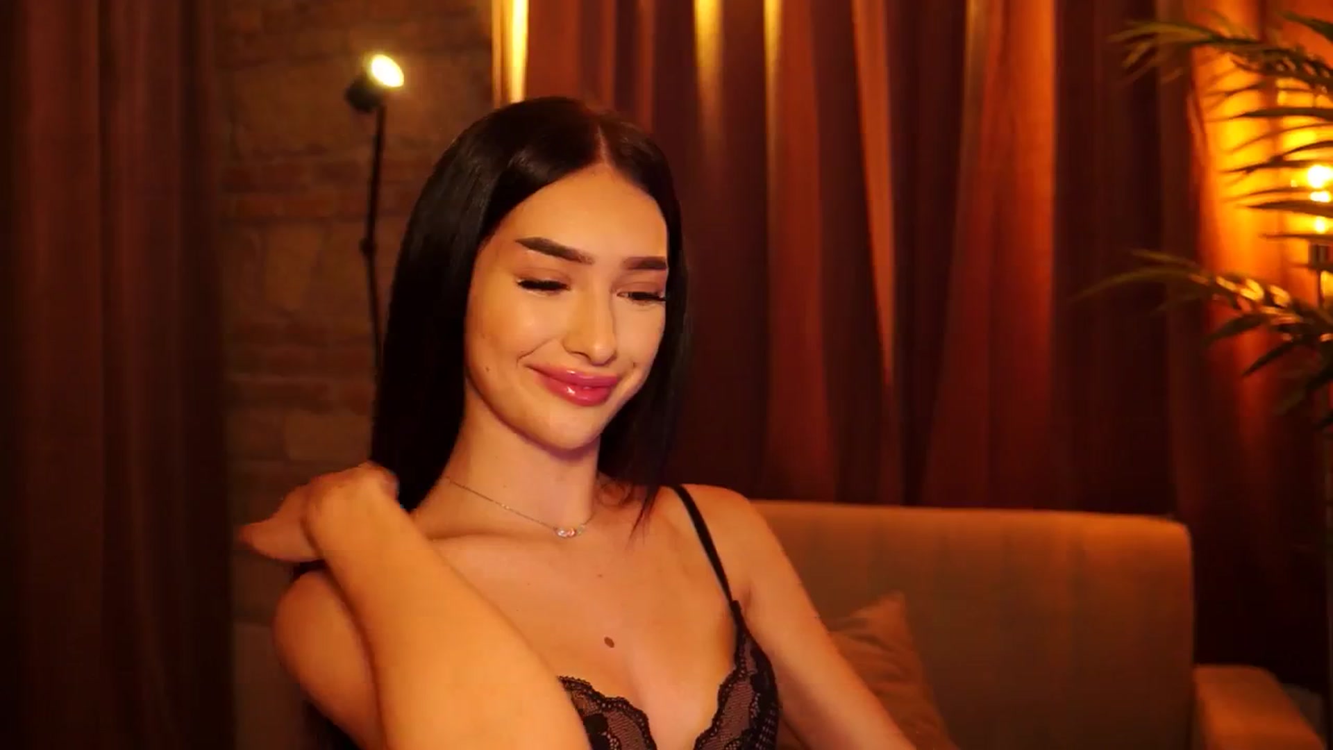 Gallery image thumbnail from blackbee's myfreecams stream on, 07/12/2024, 12:34 image 14 of 20
