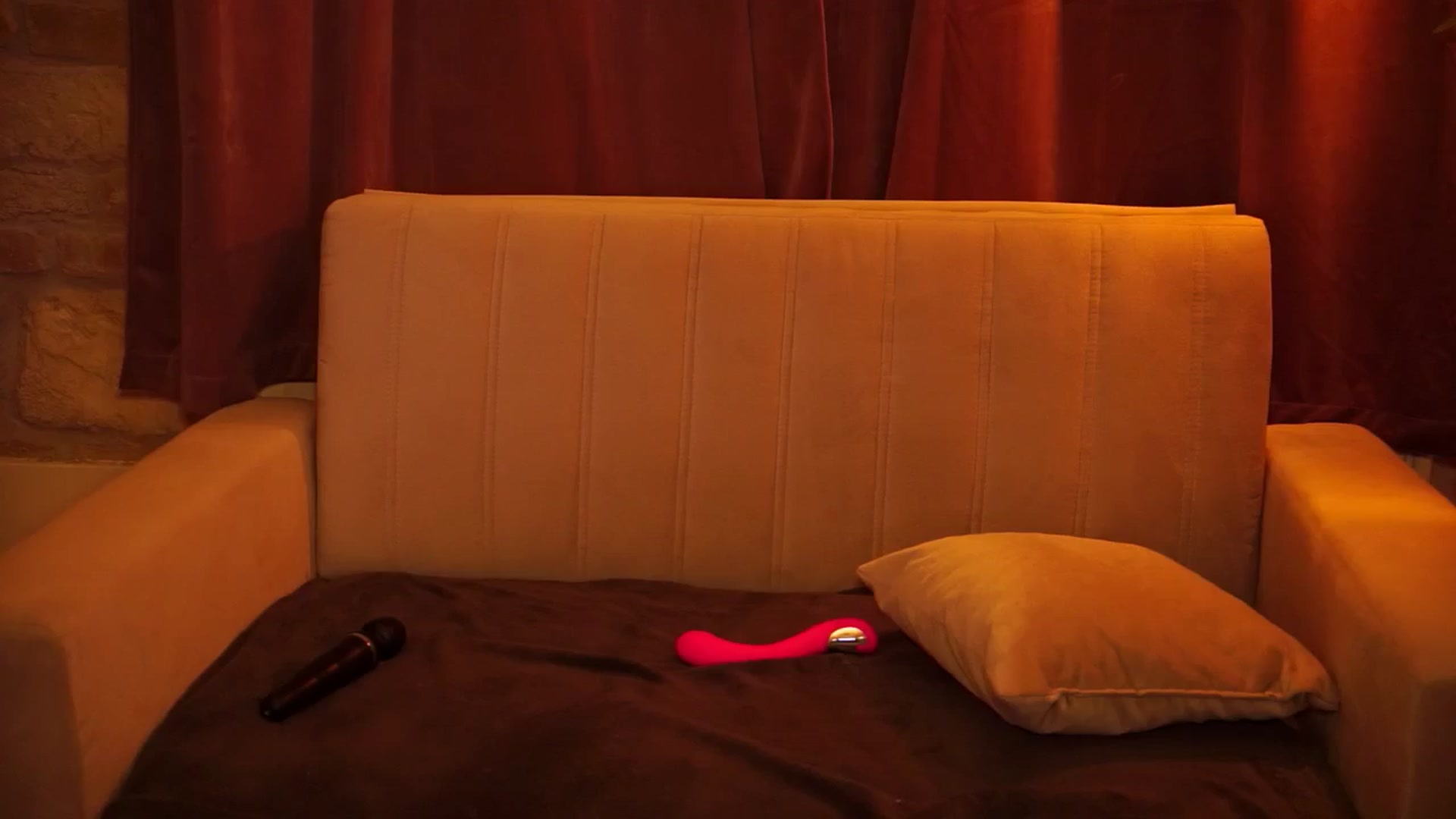 Gallery image thumbnail from blackbee's myfreecams stream on, 07/15/2024, 19:07 image 20 of 20