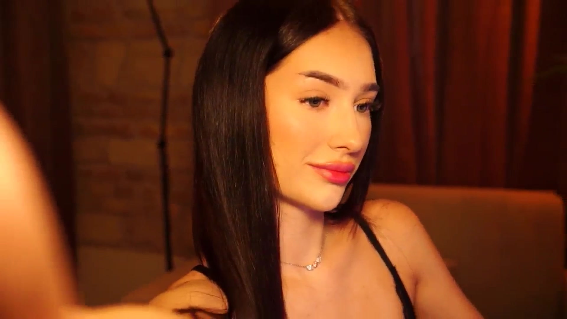 Gallery image thumbnail from blackbee's myfreecams stream on, 07/20/2024, 12:01 image 7 of 20