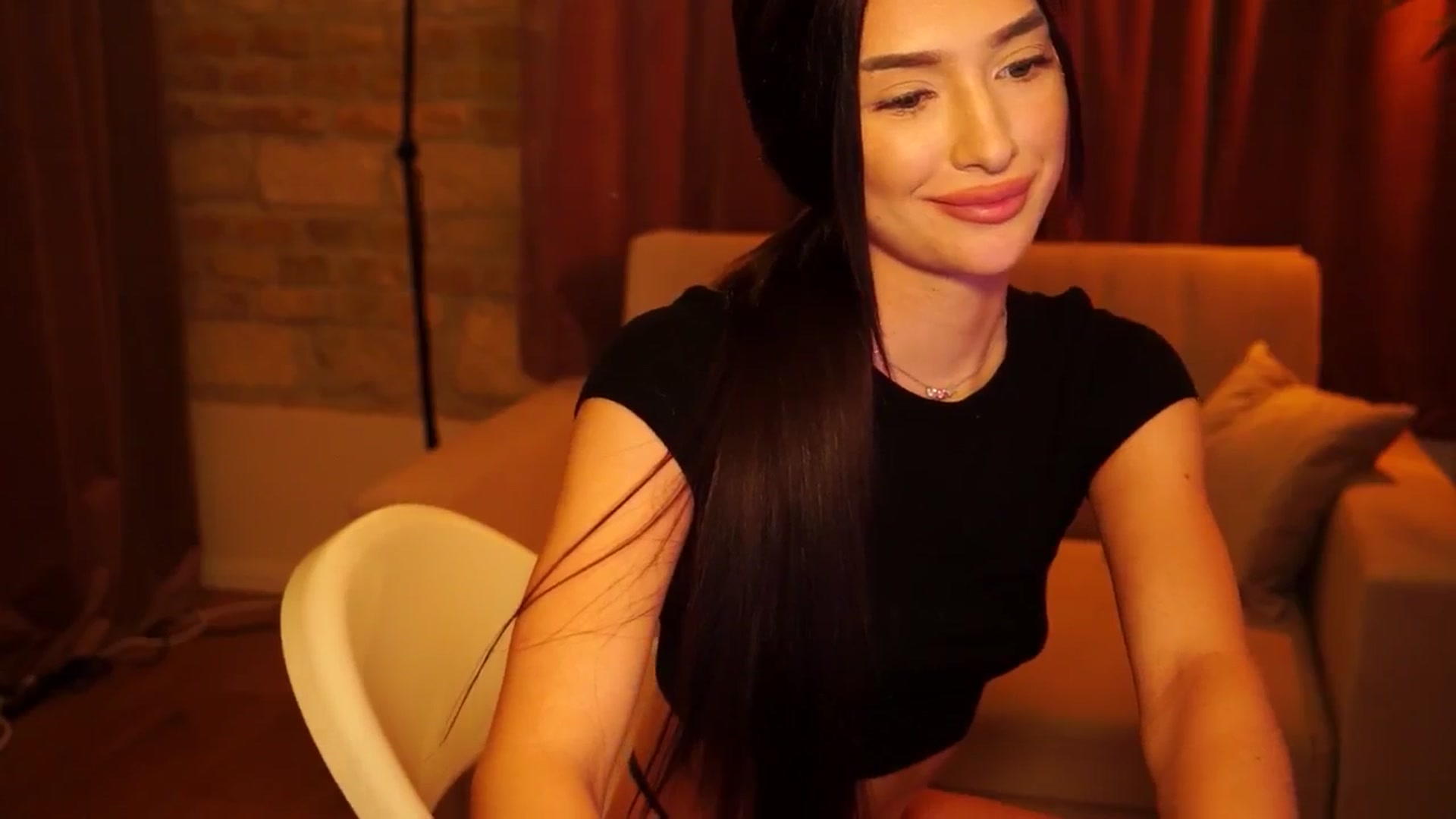 Gallery image thumbnail from blackbee's myfreecams stream on, 07/22/2024, 20:36 image 3 of 20