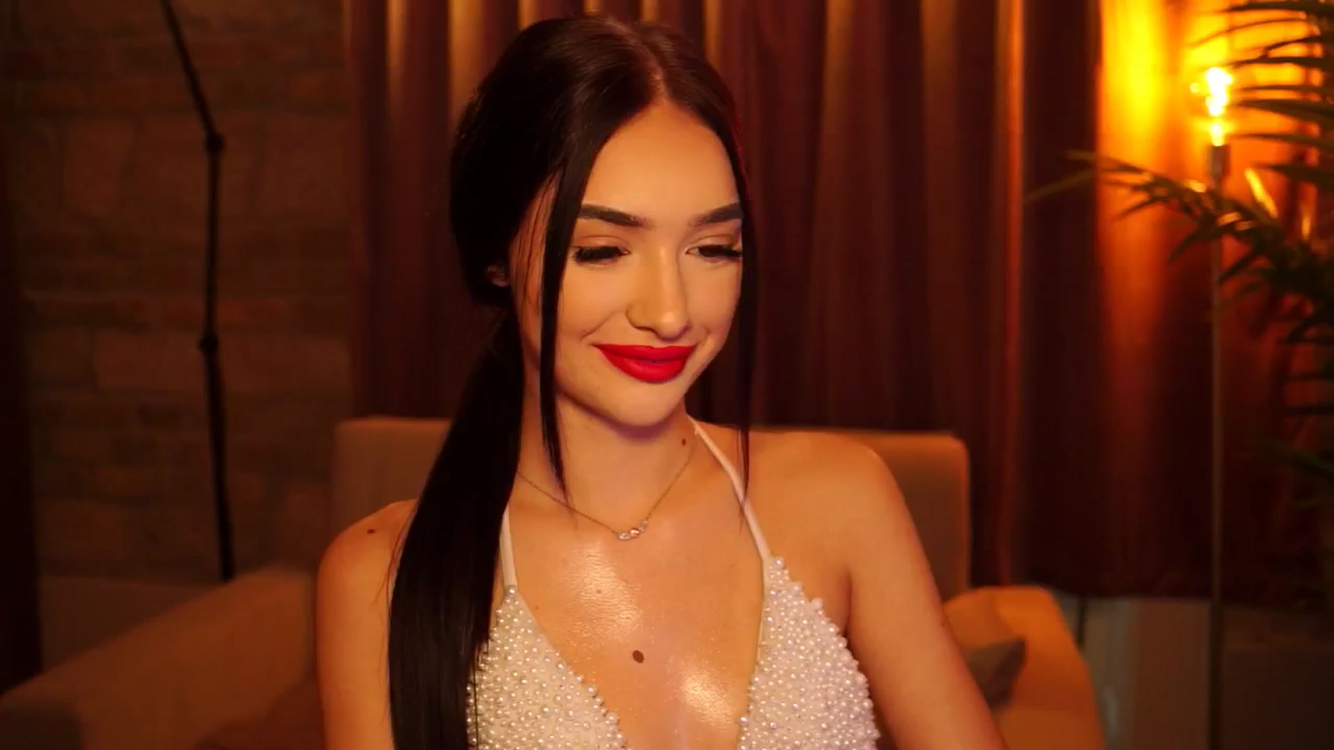 Gallery image thumbnail from blackbee's myfreecams stream on, 07/28/2024, 12:41 image 3 of 20