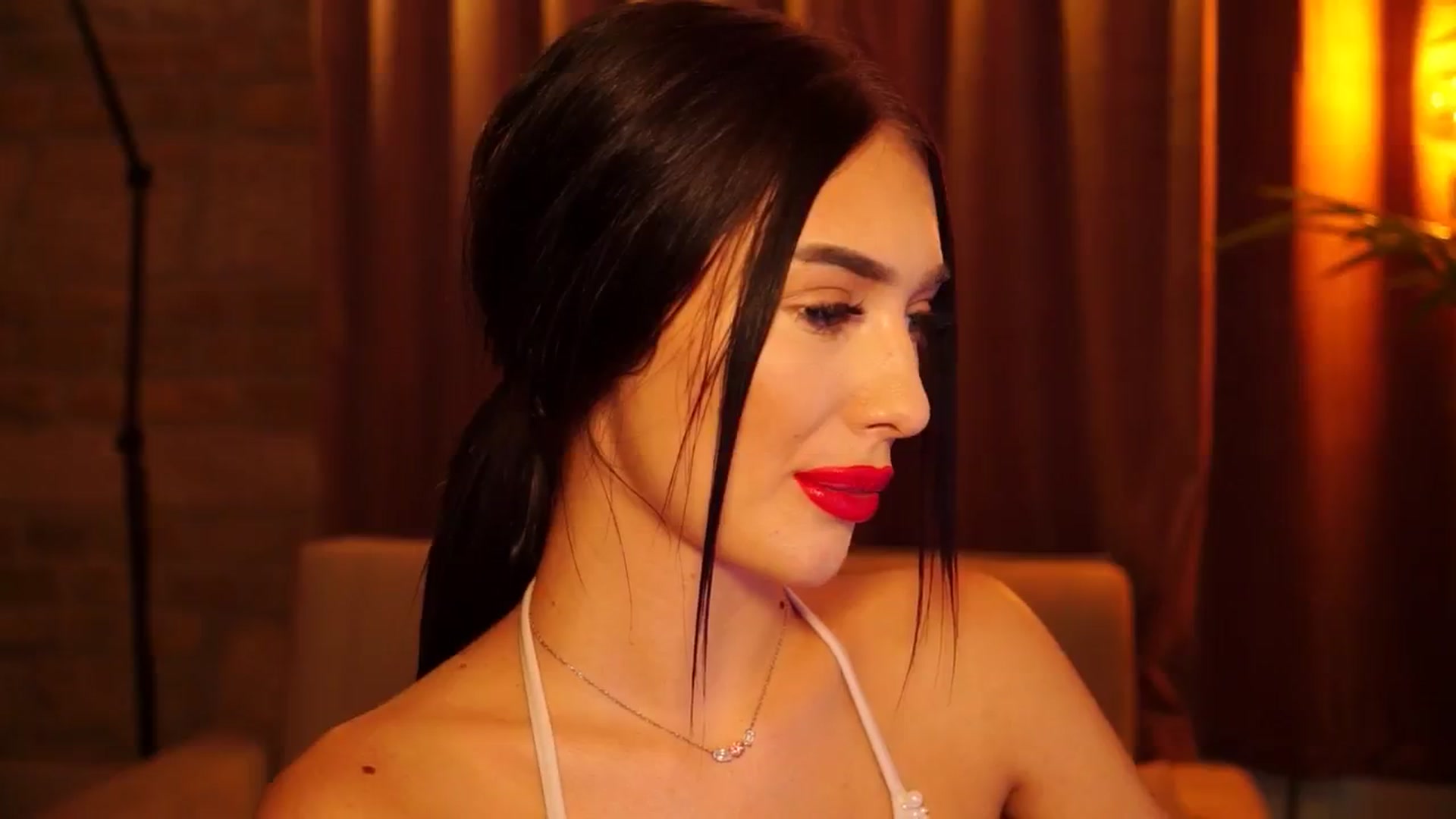 Gallery image thumbnail from blackbee's myfreecams stream on, 07/28/2024, 14:57 image 8 of 20