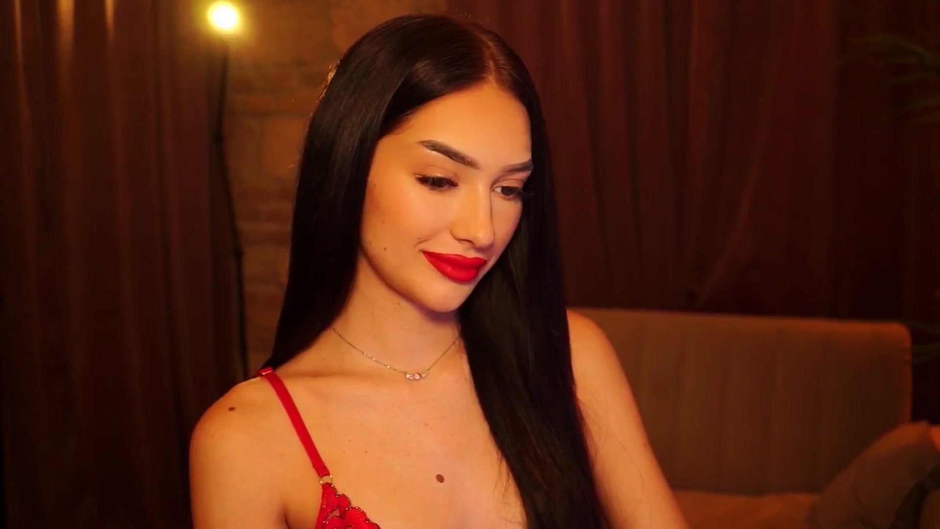 Gallery image thumbnail from blackbee's myfreecams stream on, 07/30/2024, 14:16 image 10 of 20