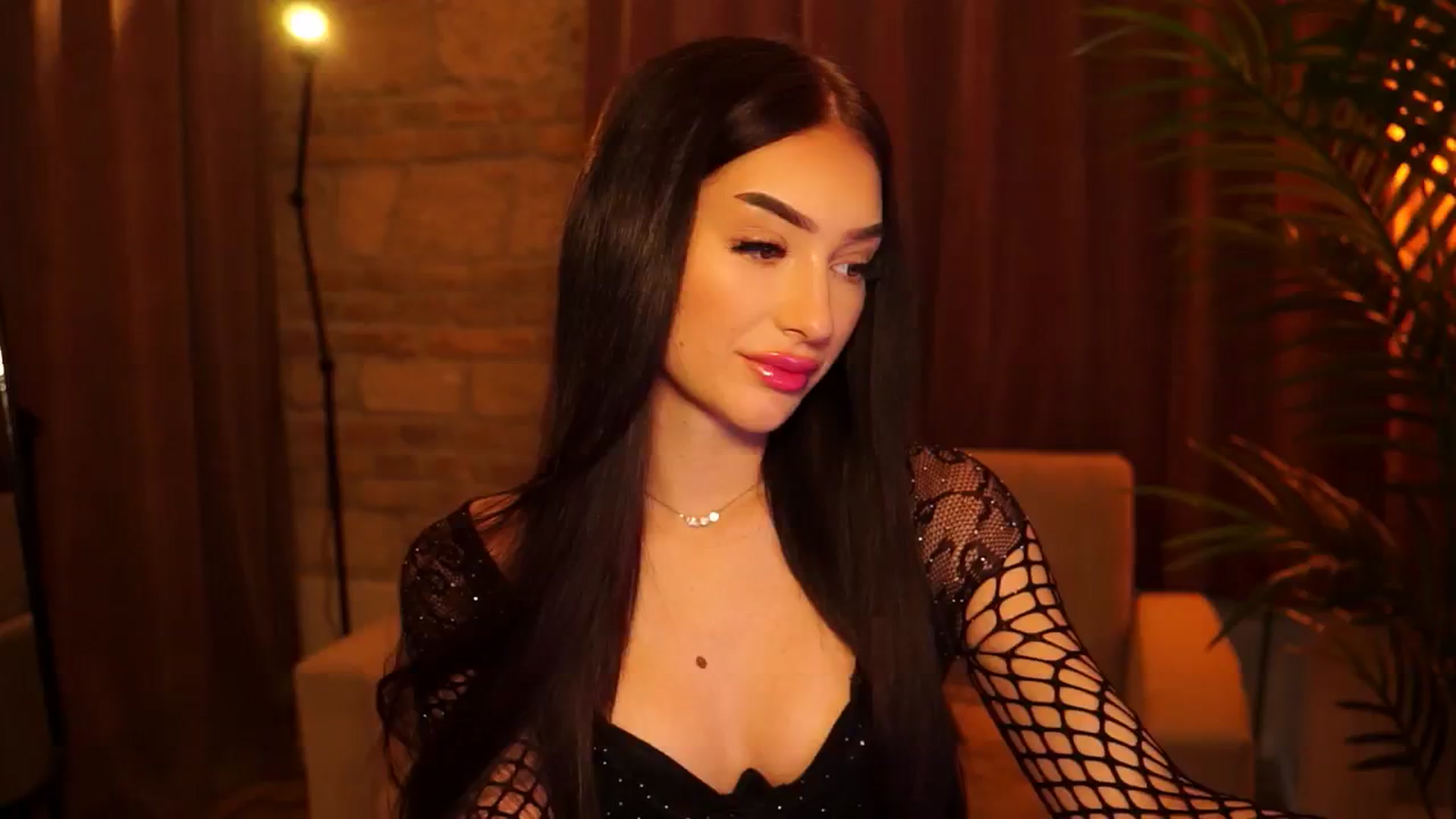 Gallery image thumbnail from blackbee's myfreecams stream on, 08/05/2024, 15:17 image 1 of 20