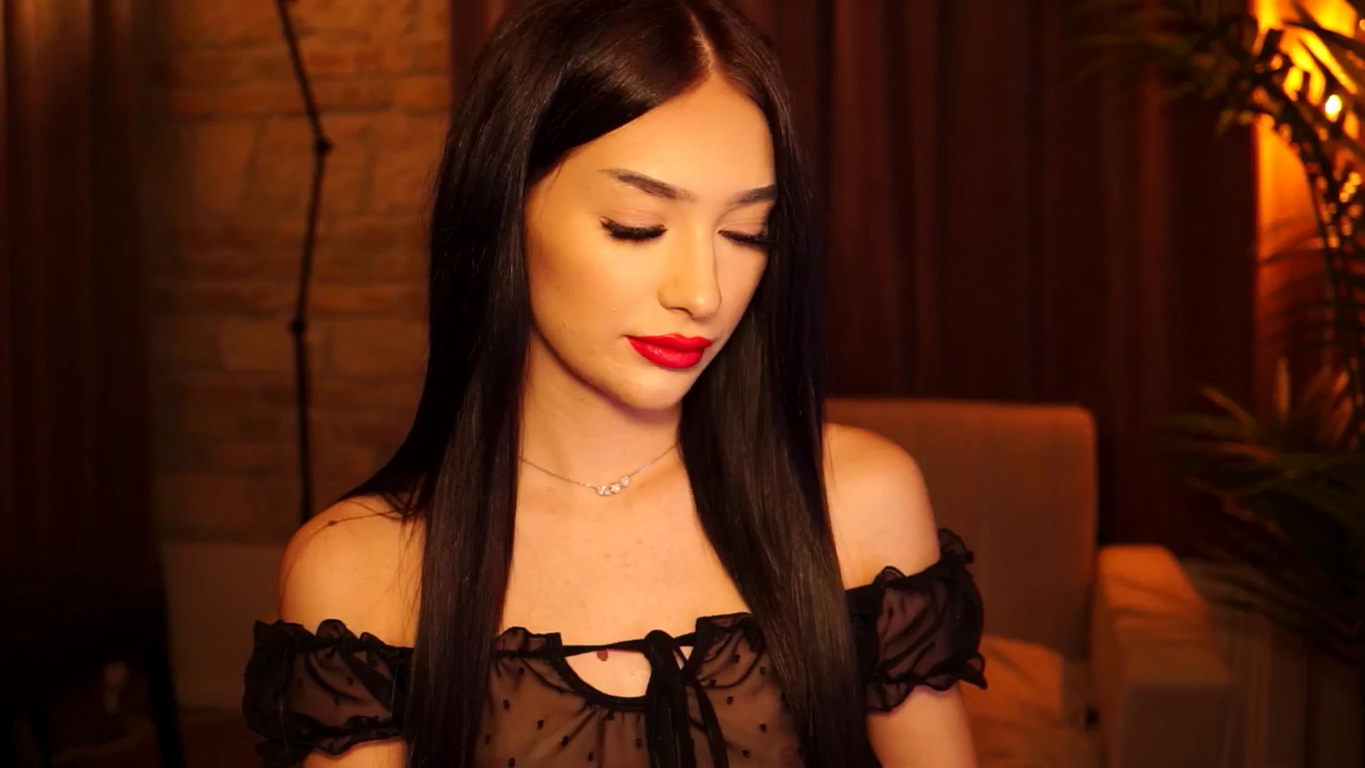 Gallery image thumbnail from blackbee's myfreecams stream on, 08/17/2024, 21:27 image 11 of 20
