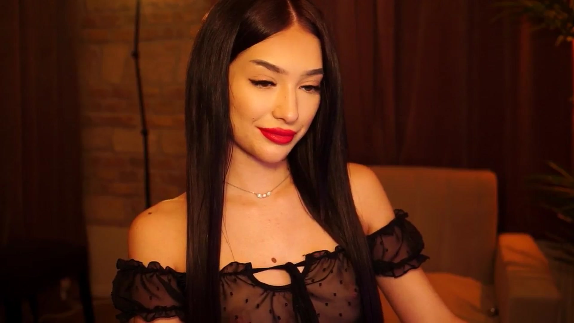 Gallery image thumbnail from blackbee's myfreecams stream on, 08/17/2024, 22:46 image 19 of 20