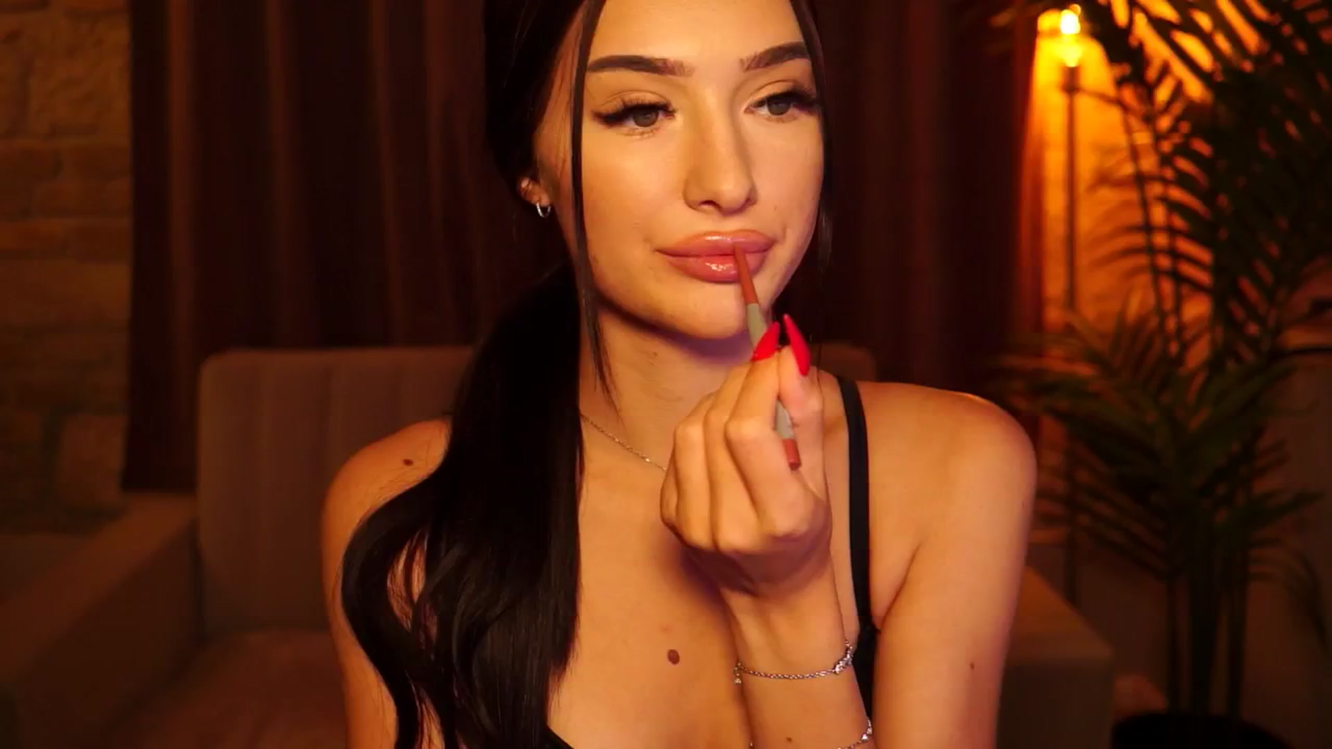 Gallery image thumbnail from blackbee's myfreecams stream on, 09/14/2024, 17:42 image 6 of 20