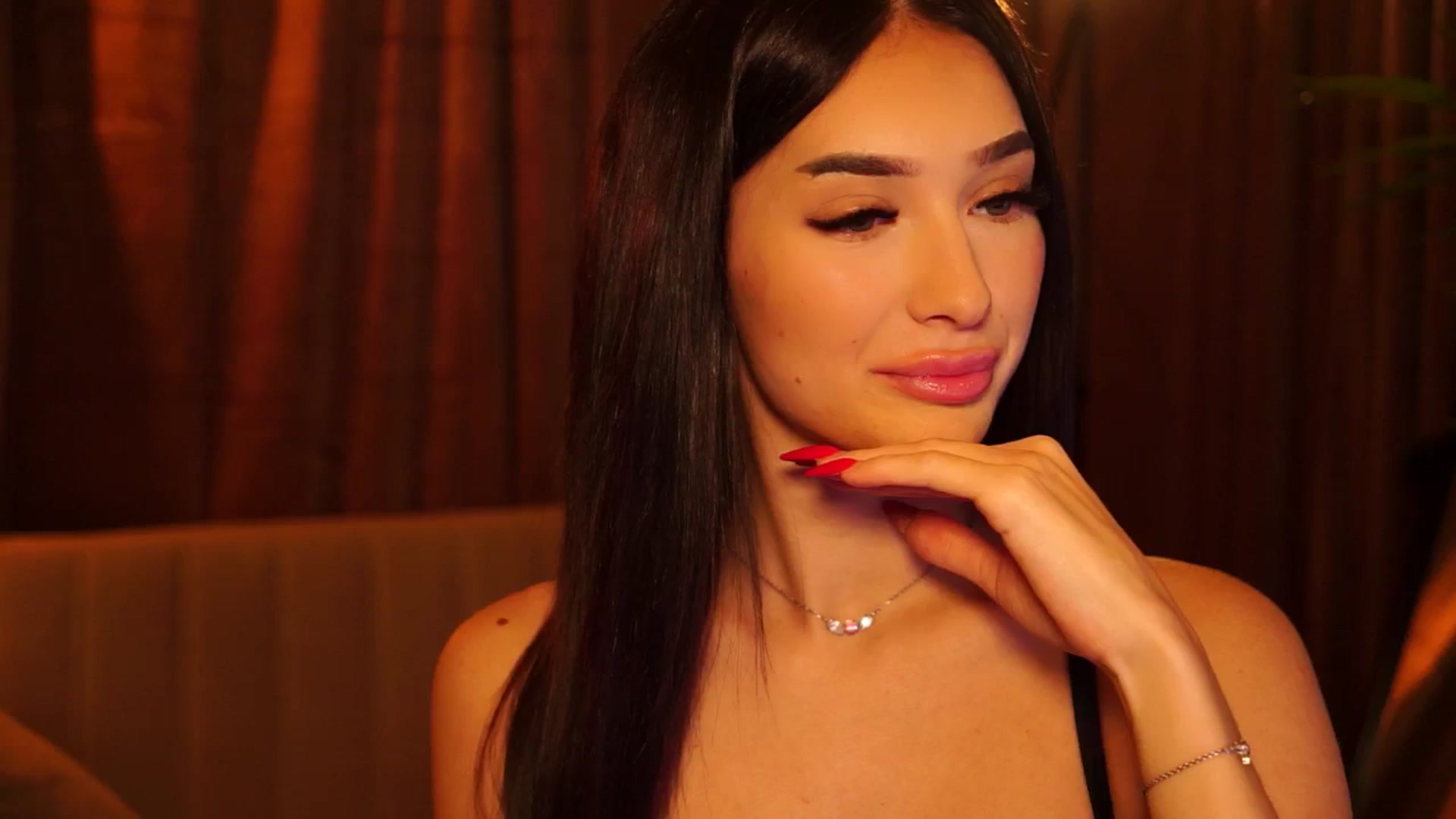 Gallery image thumbnail from blackbee's myfreecams stream on, 10/11/2024, 24:23 image 20 of 20