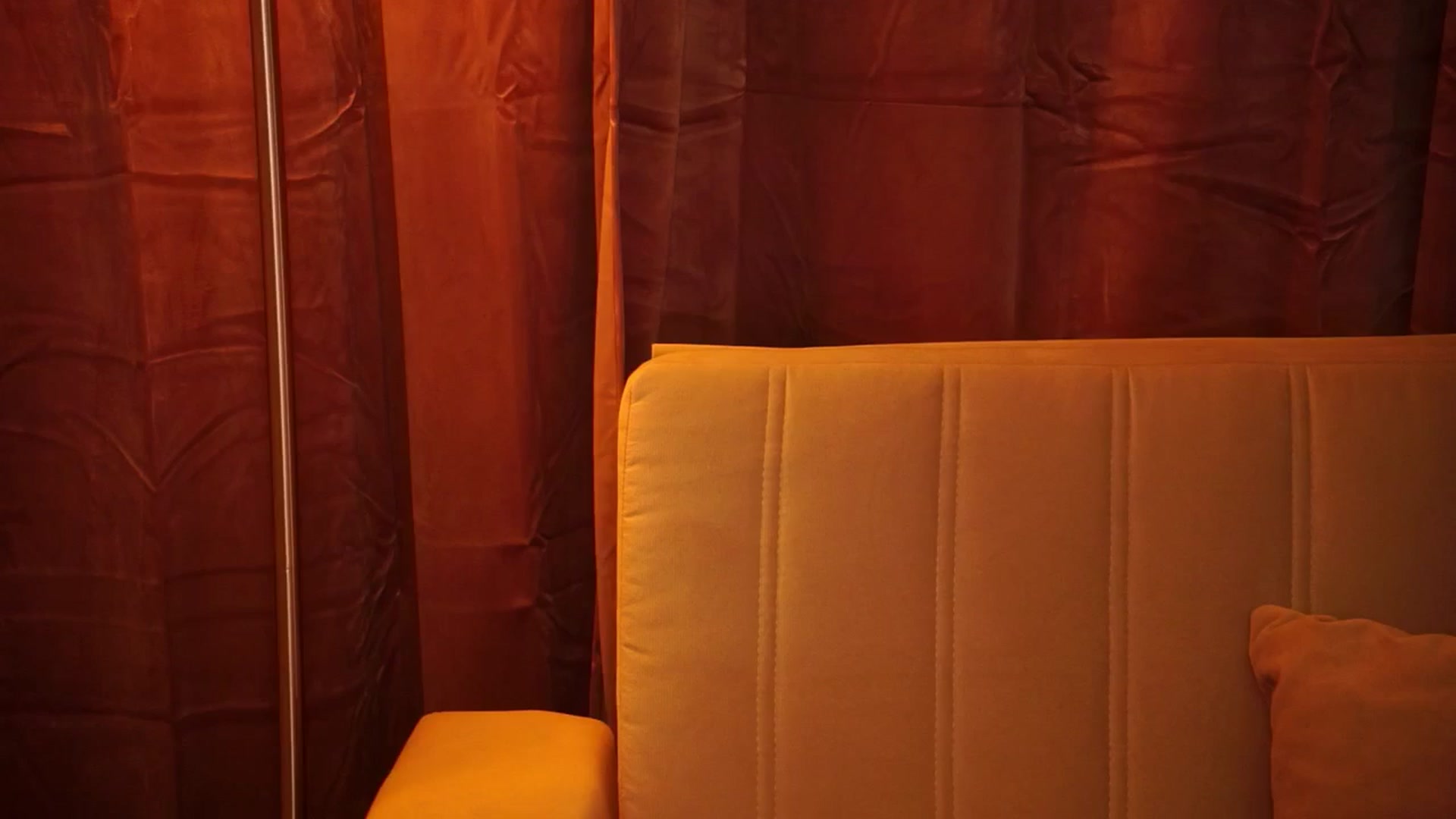 Gallery image thumbnail from blackbee's myfreecams stream on, 10/12/2024, 18:04 image 6 of 20