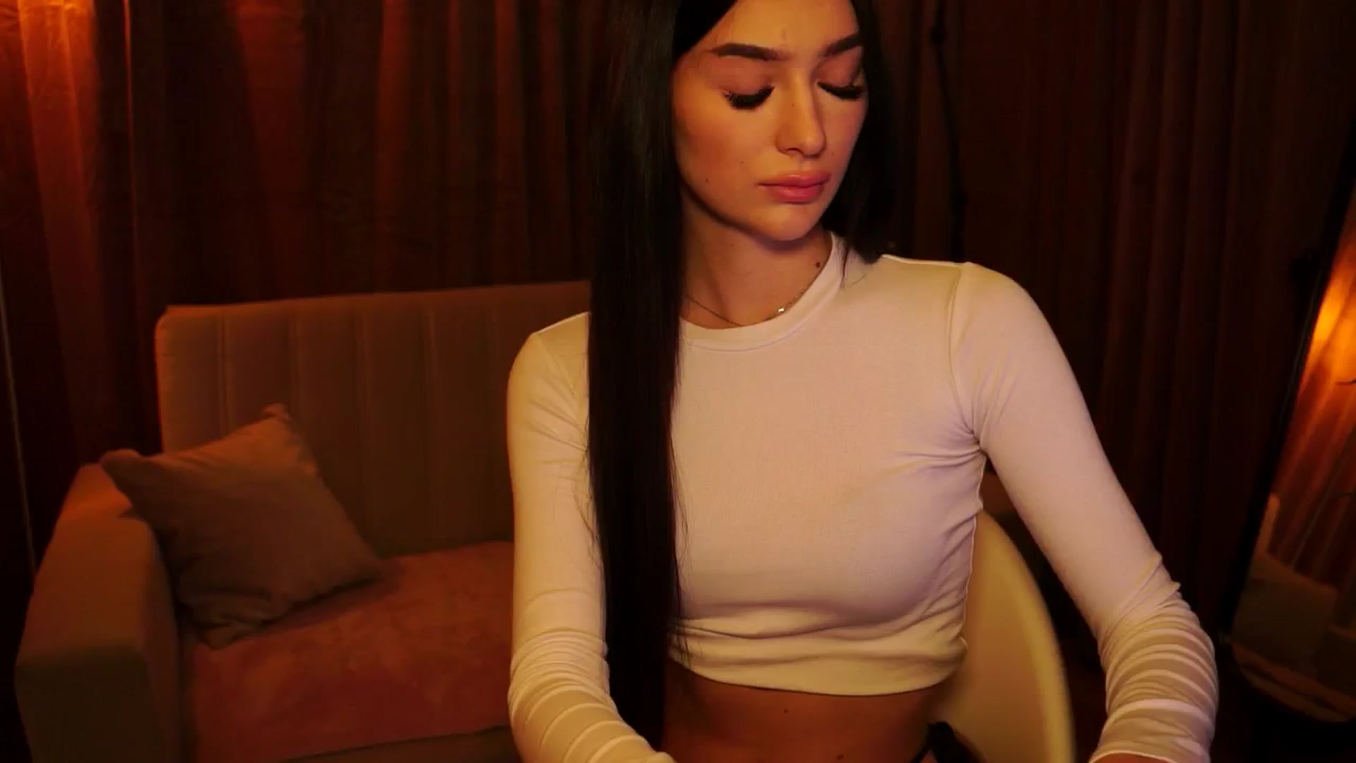 Gallery image thumbnail from blackbee's myfreecams stream on, 10/15/2024, 13:15 image 19 of 20