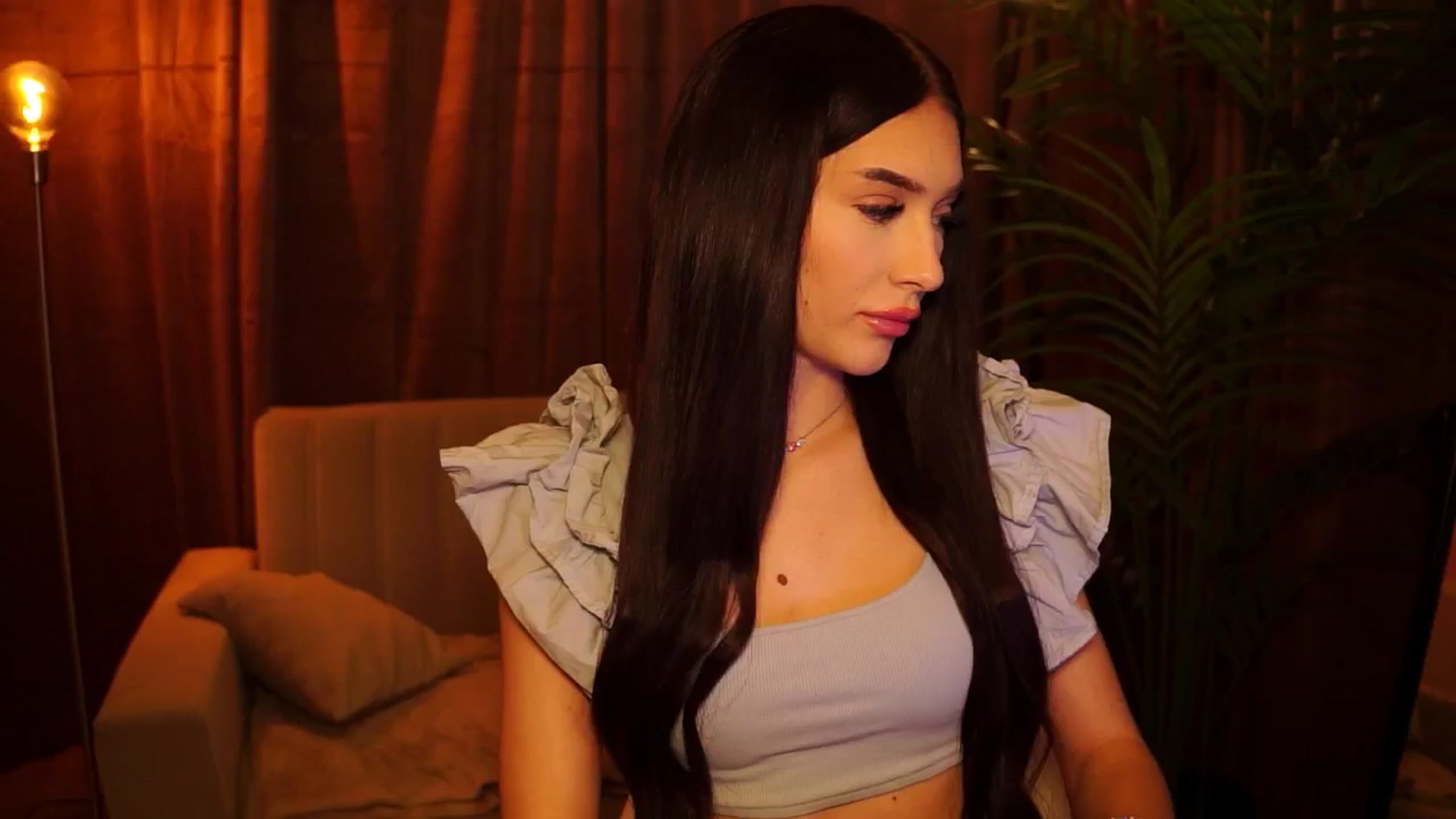 Gallery image thumbnail from blackbee's myfreecams stream on, 10/29/2024, 24:03 image 1 of 20