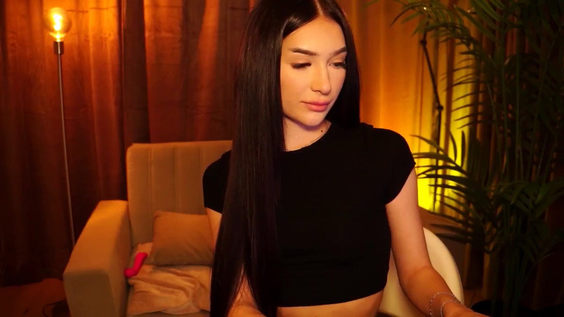 Gallery image thumbnail from blackbee's myfreecams stream on, 11/02/2024, 23:21 image 3 of 20