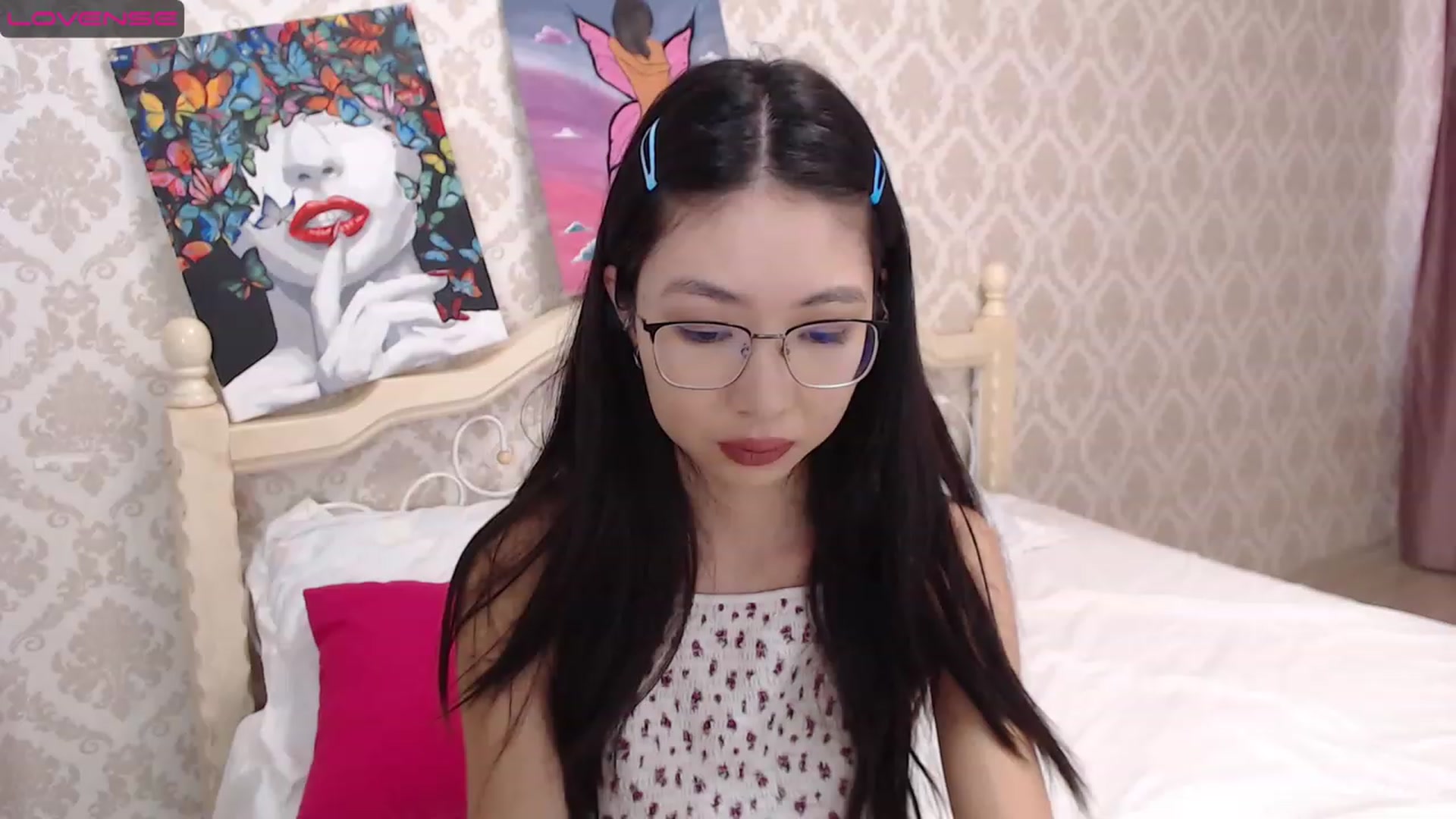Gallery image thumbnail from blackfoxi's myfreecams stream on, 11/14/2022, 11:20 image 1 of 20
