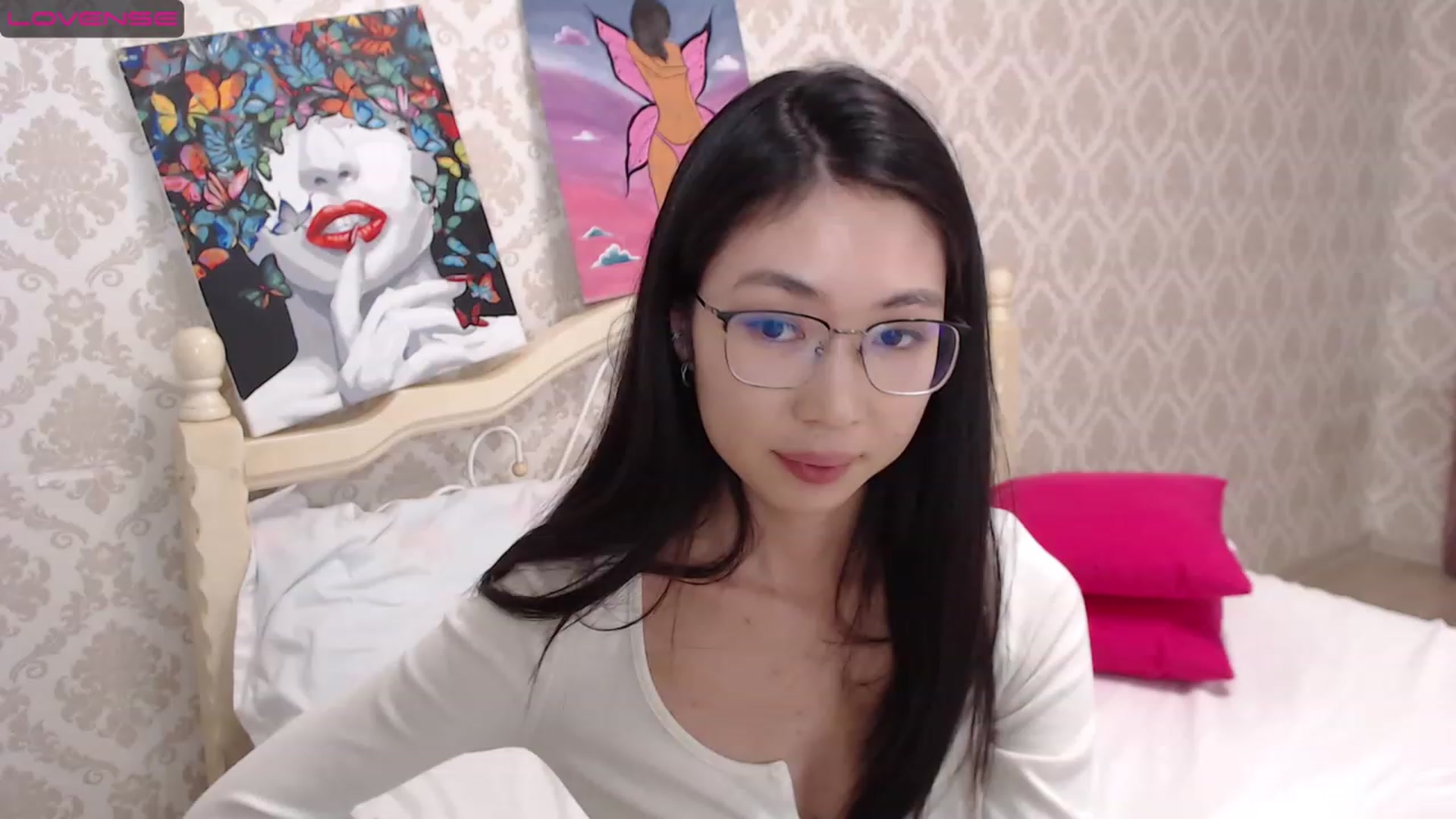 Gallery image thumbnail from blackfoxi's myfreecams stream on, 11/15/2022, 13:01 image 13 of 20