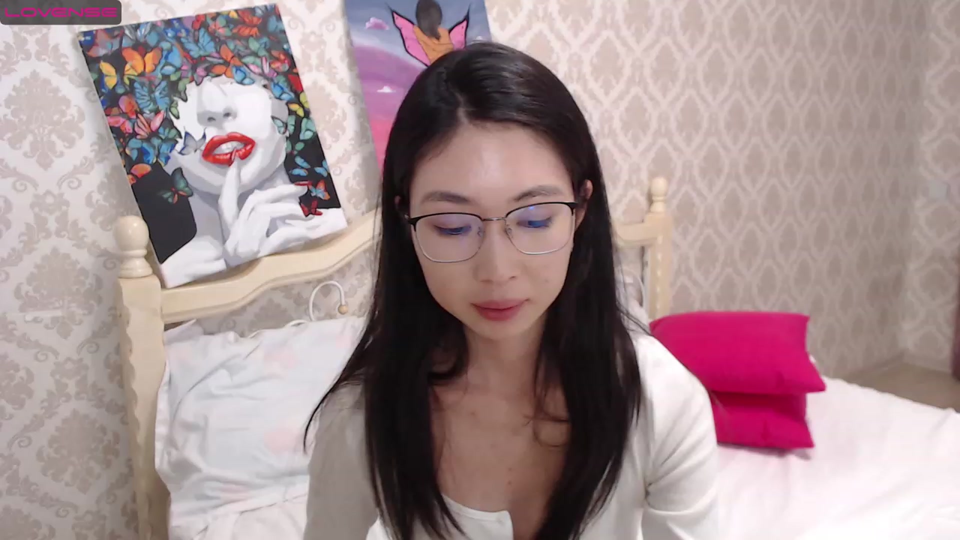 Gallery image thumbnail from blackfoxi's myfreecams stream on, 11/15/2022, 13:01 image 4 of 20