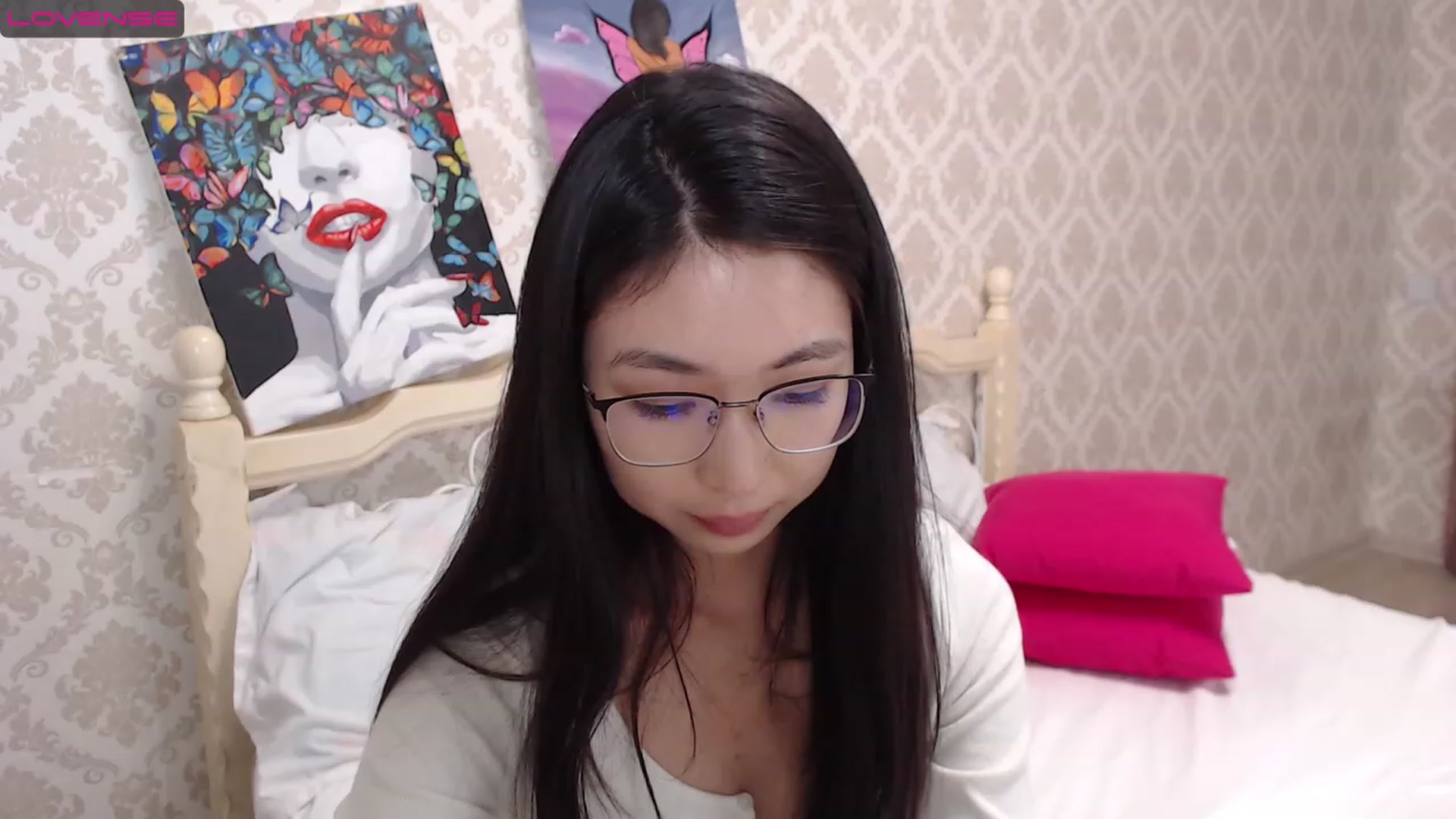 Gallery image thumbnail from blackfoxi's myfreecams stream on, 11/15/2022, 13:01 image 16 of 20