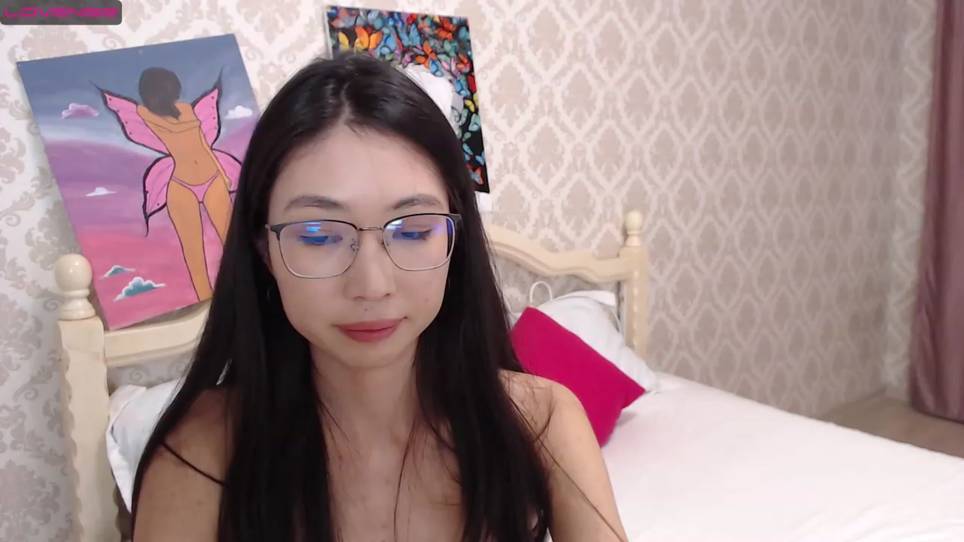 Gallery image thumbnail from blackfoxi's myfreecams stream on, 11/17/2022, 11:54 image 10 of 20