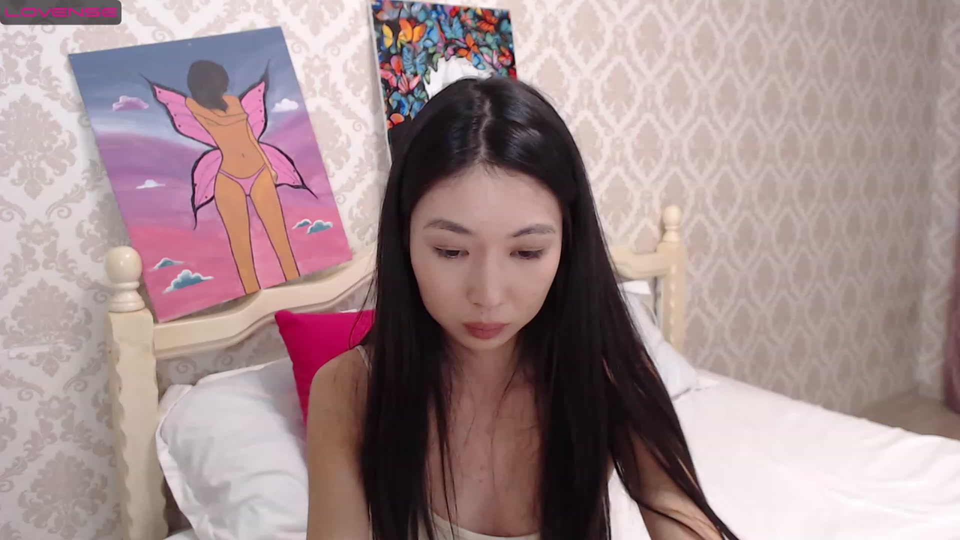 Gallery image thumbnail from blackfoxi's myfreecams stream on, 11/17/2022, 13:28 image 3 of 20