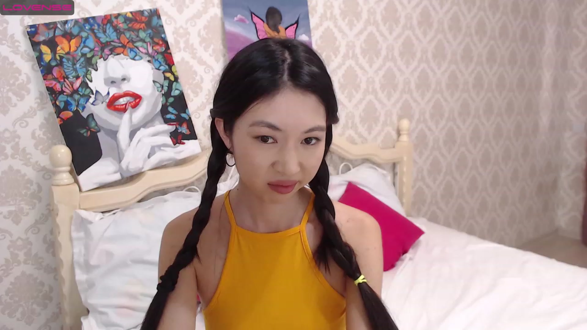 Gallery image thumbnail from blackfoxi's myfreecams stream on, 11/18/2022, 11:34 image 4 of 20