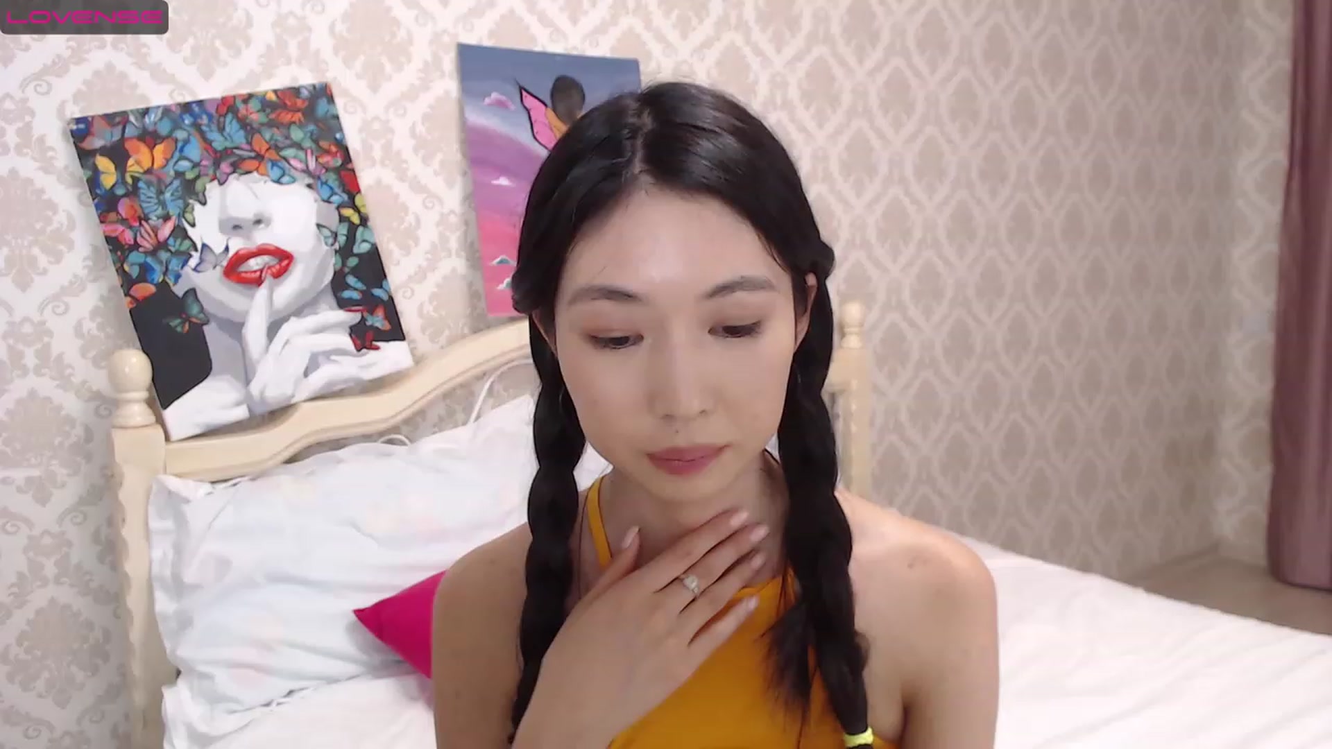 Gallery image thumbnail from blackfoxi's myfreecams stream on, 11/18/2022, 11:47 image 4 of 20