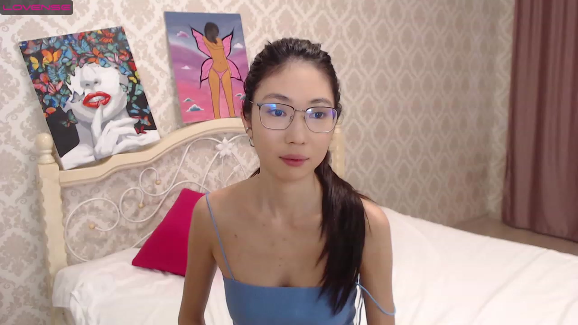 Gallery image thumbnail from blackfoxi's myfreecams stream on, 11/23/2022, 09:03 image 5 of 20