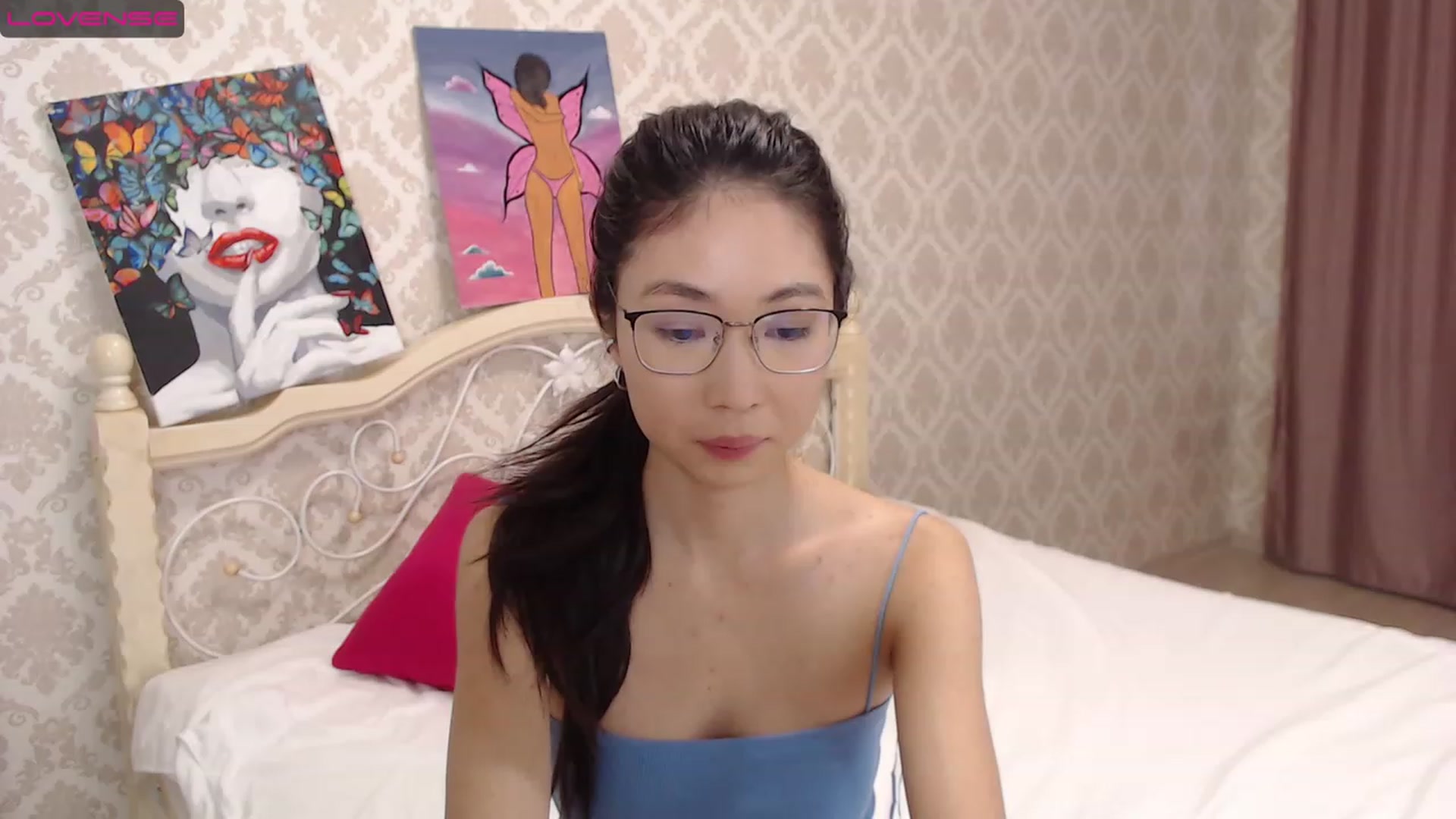 Gallery image thumbnail from blackfoxi's myfreecams stream on, 11/23/2022, 09:03 image 6 of 20