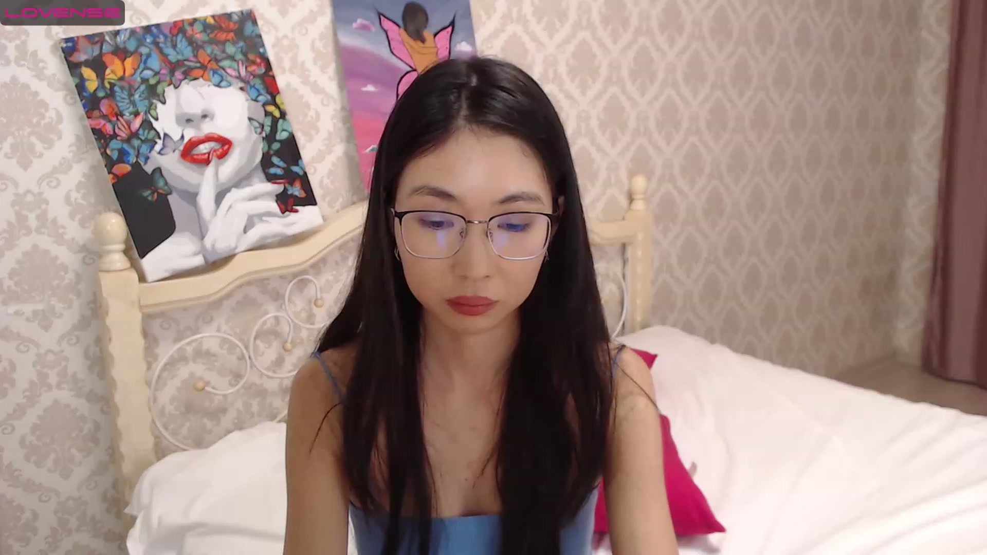 Gallery image thumbnail from blackfoxi's myfreecams stream on, 11/23/2022, 12:18 image 12 of 20