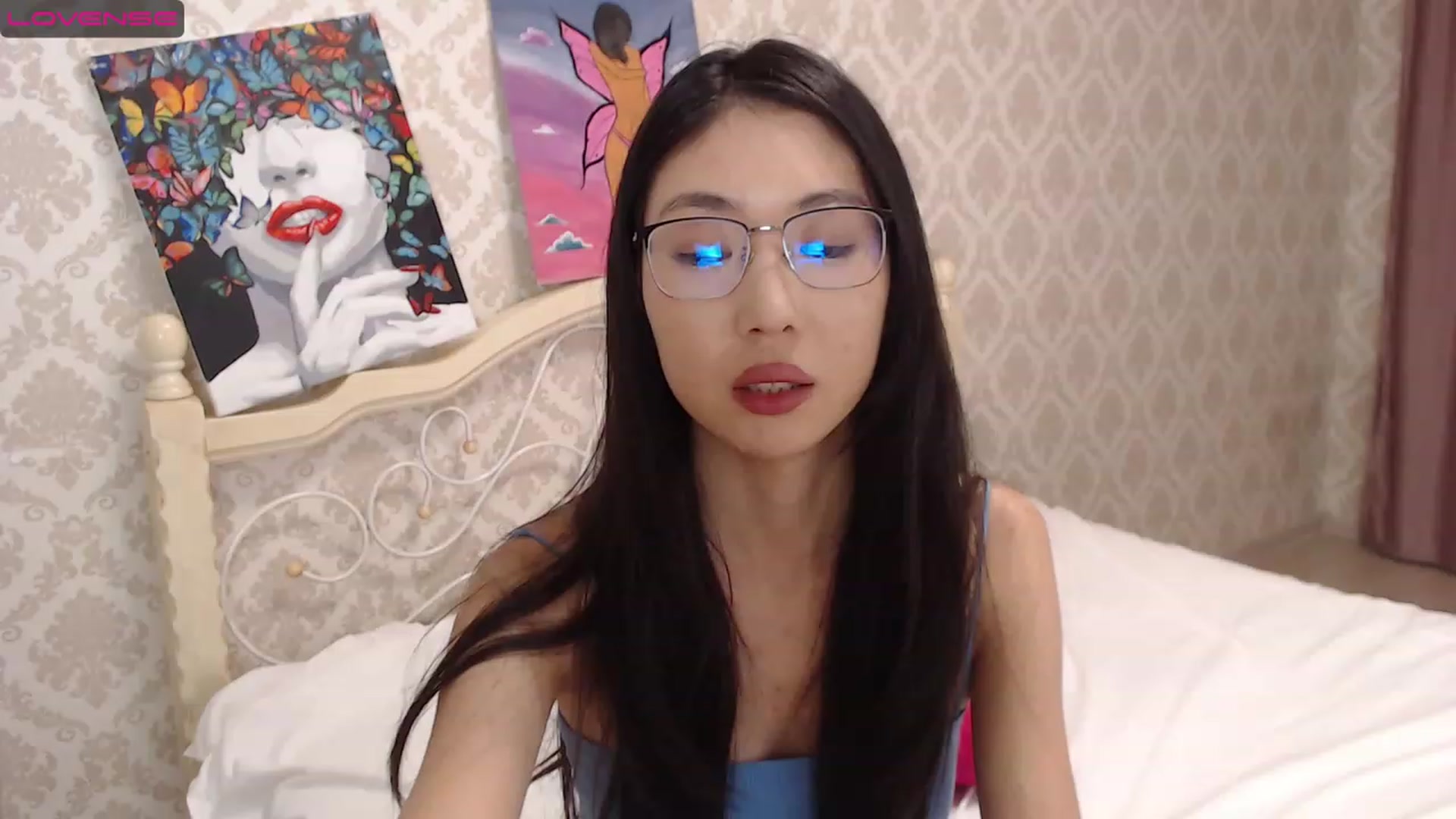 Gallery image thumbnail from blackfoxi's myfreecams stream on, 11/23/2022, 12:18 image 6 of 20