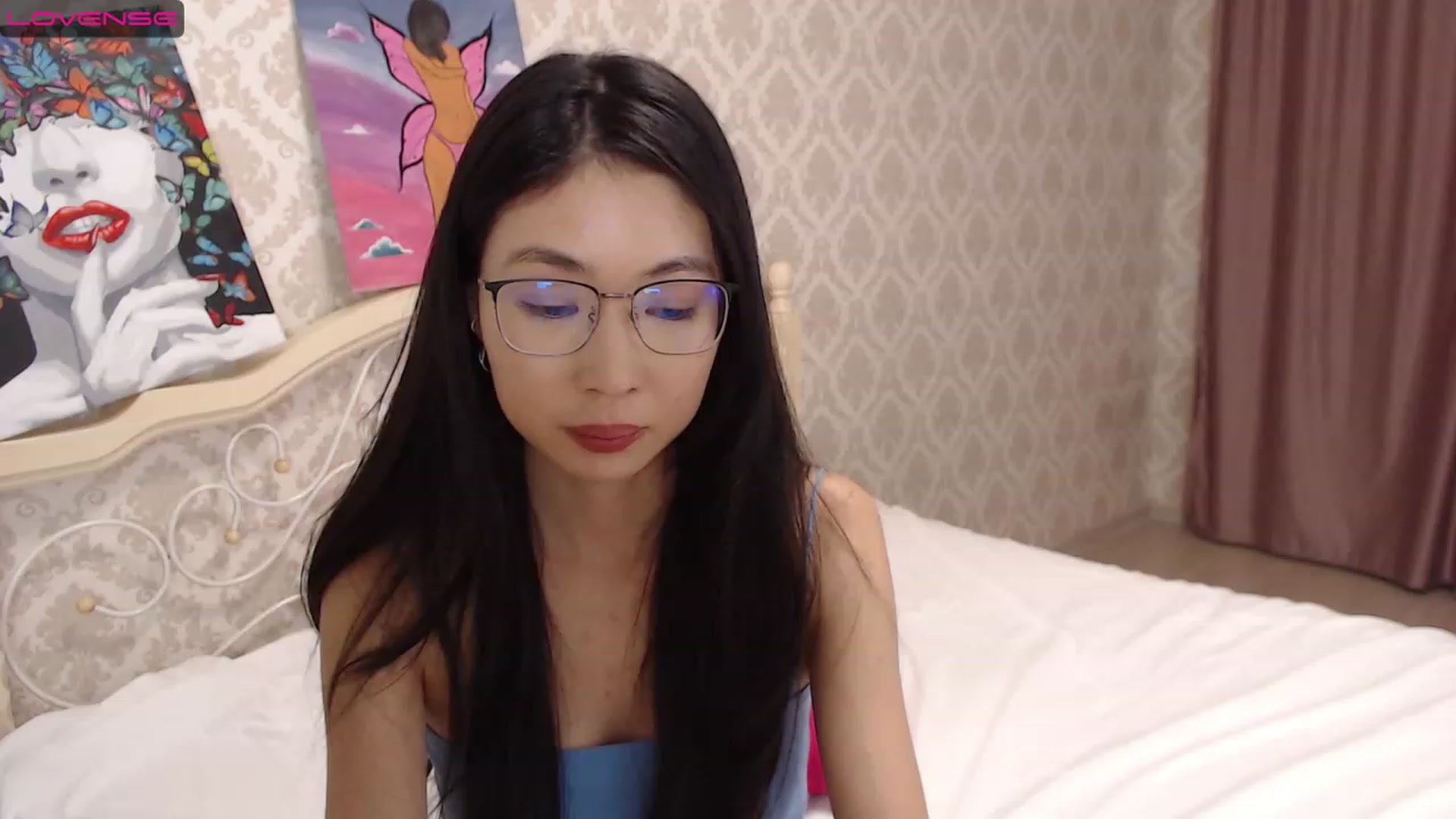 Gallery image thumbnail from blackfoxi's myfreecams stream on, 11/23/2022, 12:18 image 5 of 20