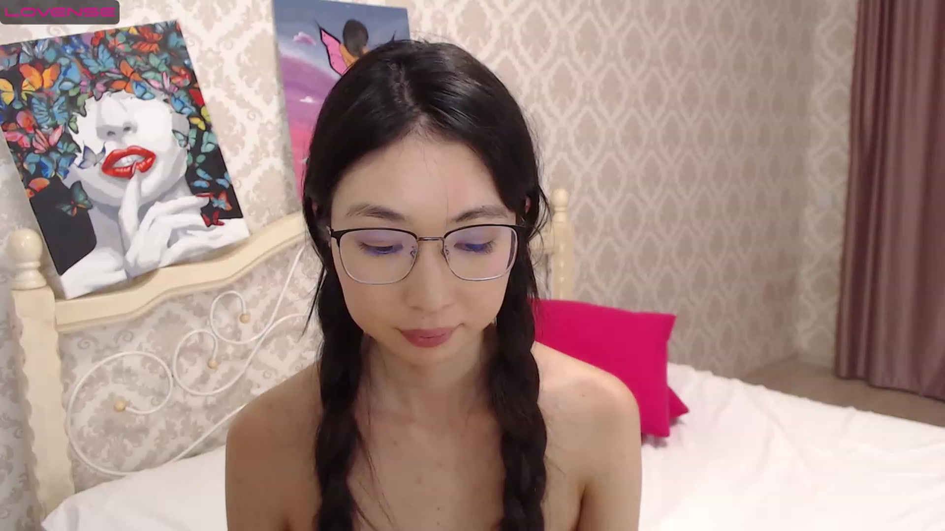 Gallery image thumbnail from blackfoxi's myfreecams stream on, 11/25/2022, 12:22 image 17 of 20