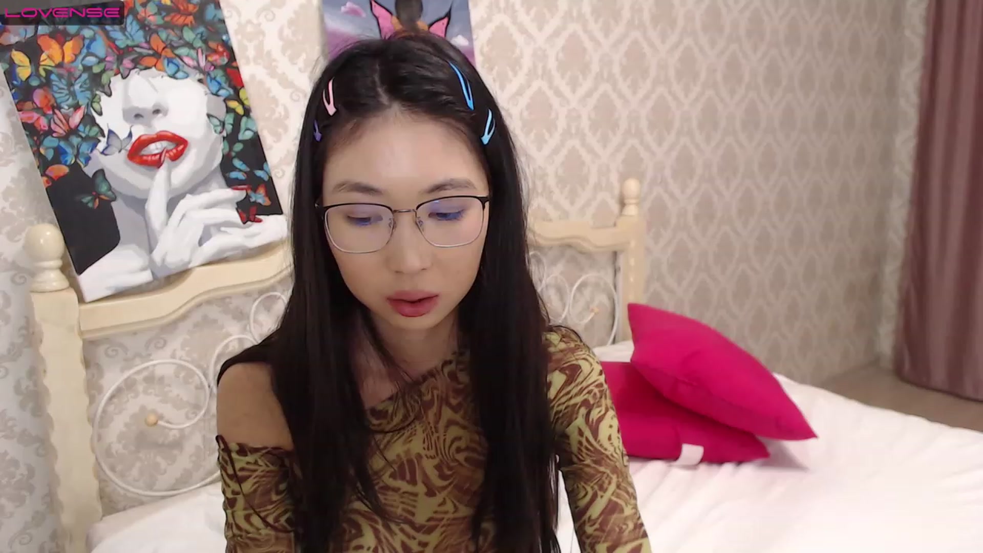 Gallery image thumbnail from blackfoxi's myfreecams stream on, 11/27/2022, 13:08 image 9 of 20