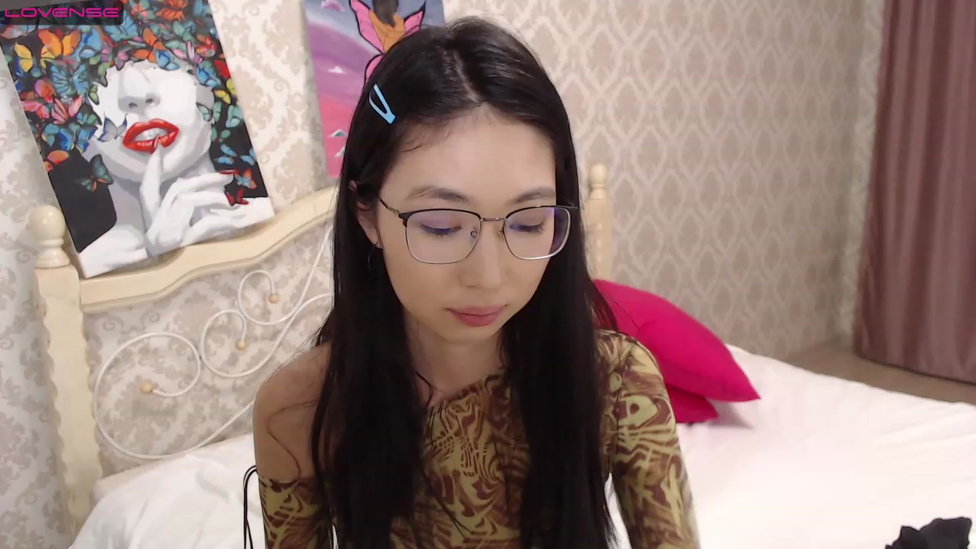 Gallery image thumbnail from blackfoxi's myfreecams stream on, 11/27/2022, 13:08 image 20 of 20