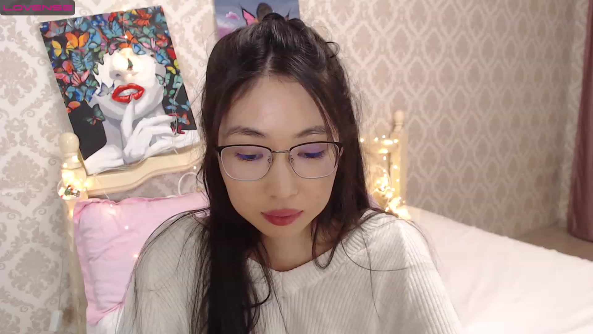 Gallery image thumbnail from blackfoxi's myfreecams stream on, 11/28/2022, 12:11 image 20 of 20