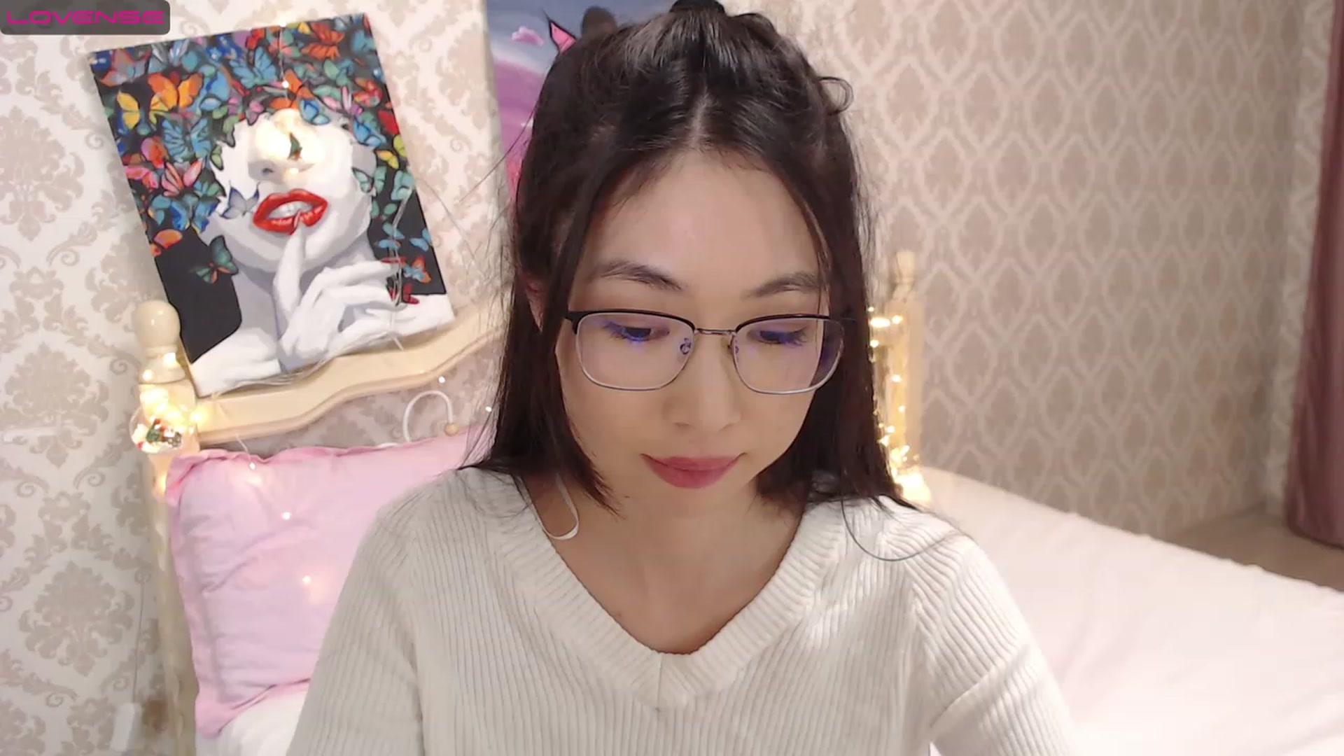 Gallery image thumbnail from blackfoxi's myfreecams stream on, 11/28/2022, 12:11 image 16 of 20