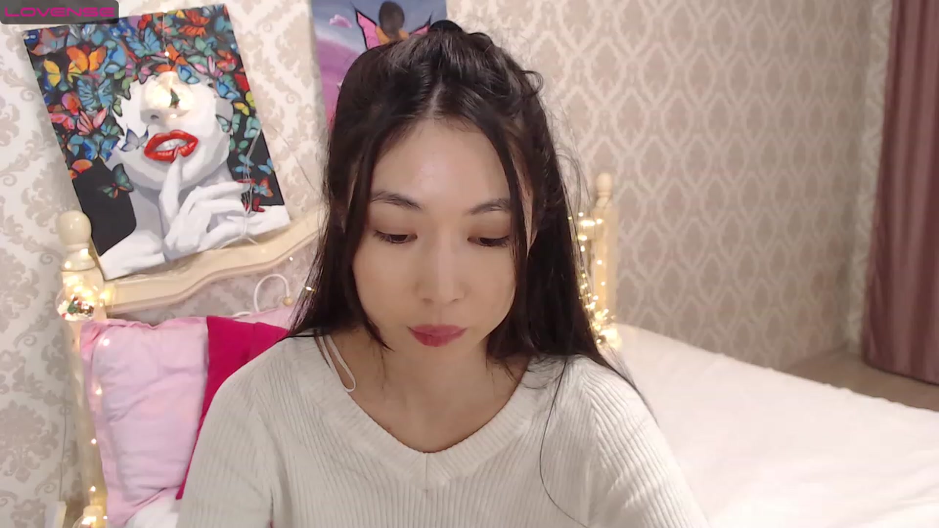 Gallery image thumbnail from blackfoxi's myfreecams stream on, 11/28/2022, 12:59 image 17 of 20