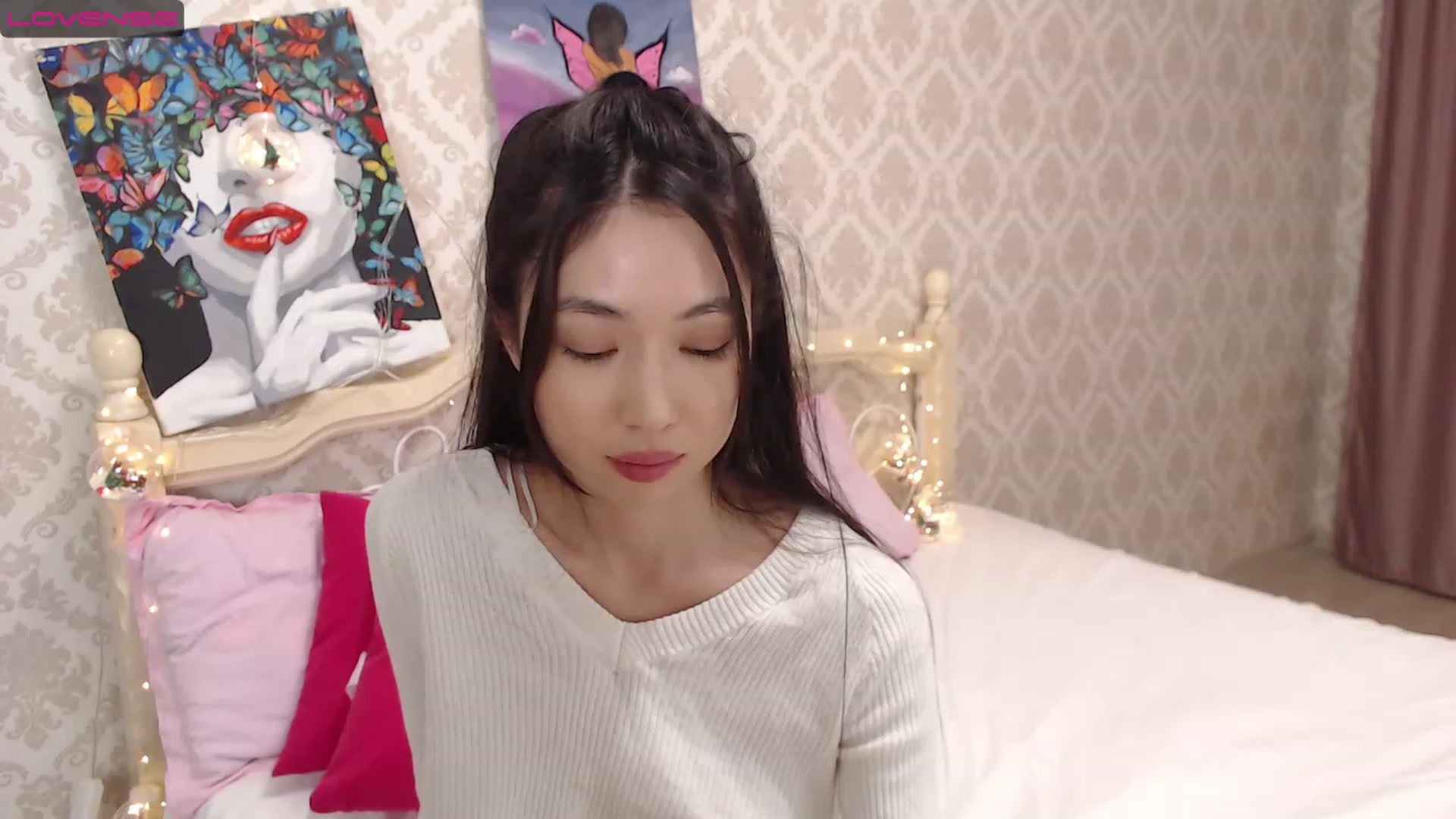 Gallery image thumbnail from blackfoxi's myfreecams stream on, 11/28/2022, 12:59 image 20 of 20