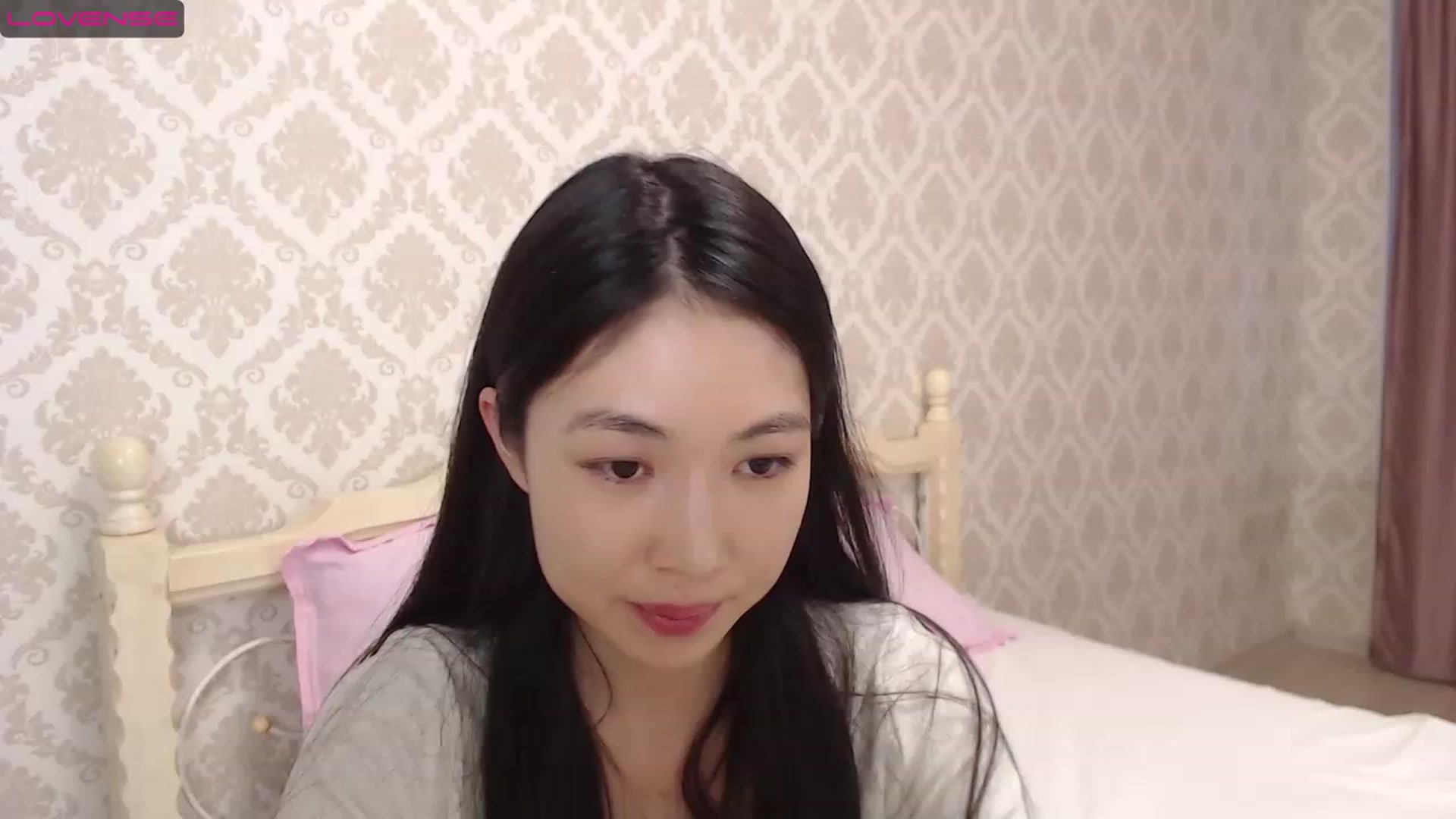 Gallery image thumbnail from blackfoxi's myfreecams stream on, 12/02/2022, 11:39 image 8 of 20