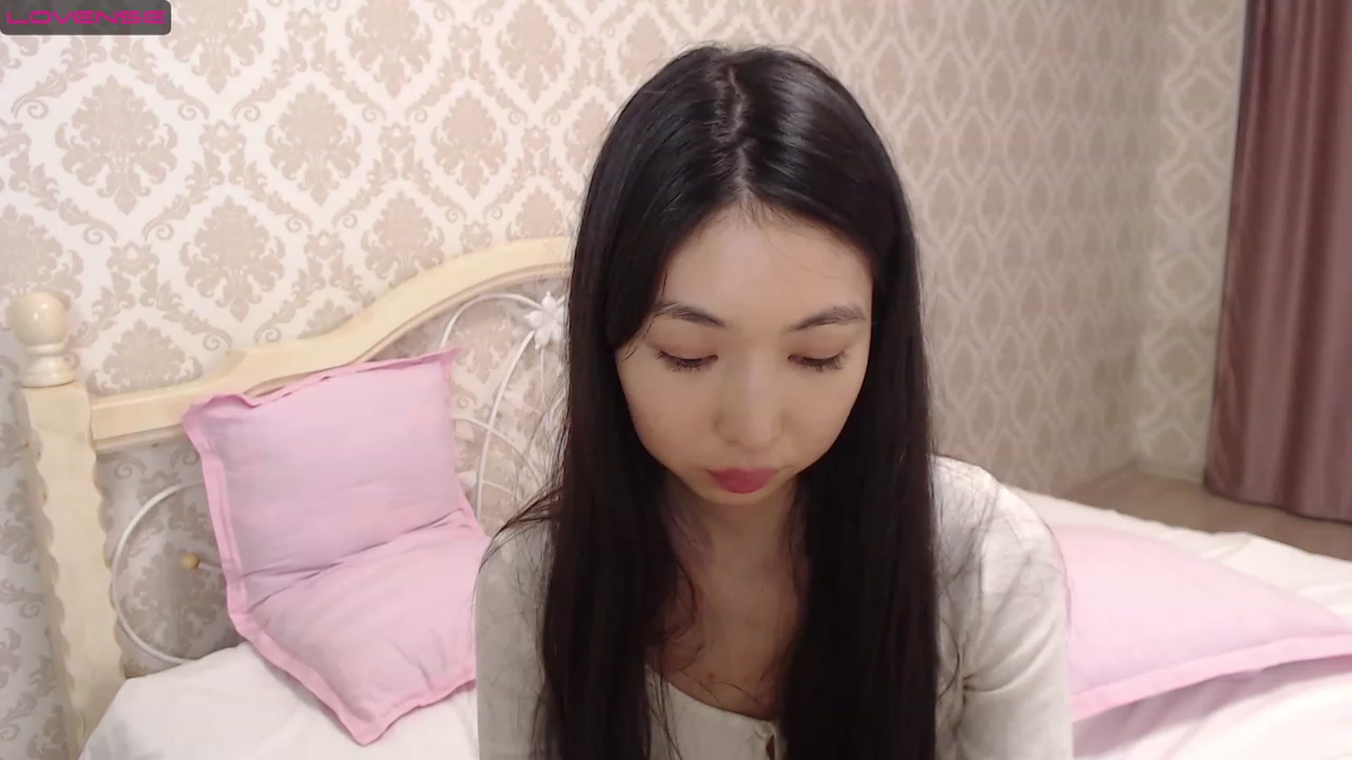 Gallery image thumbnail from blackfoxi's myfreecams stream on, 12/02/2022, 13:18 image 2 of 20
