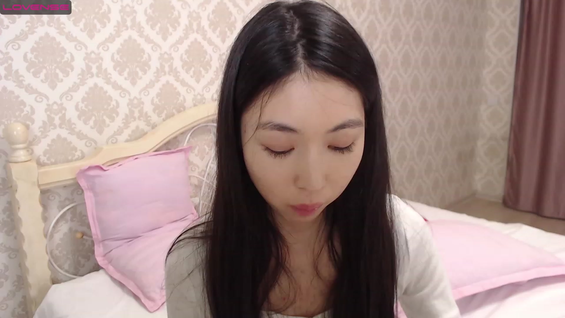 Gallery image thumbnail from blackfoxi's myfreecams stream on, 12/02/2022, 13:18 image 4 of 20