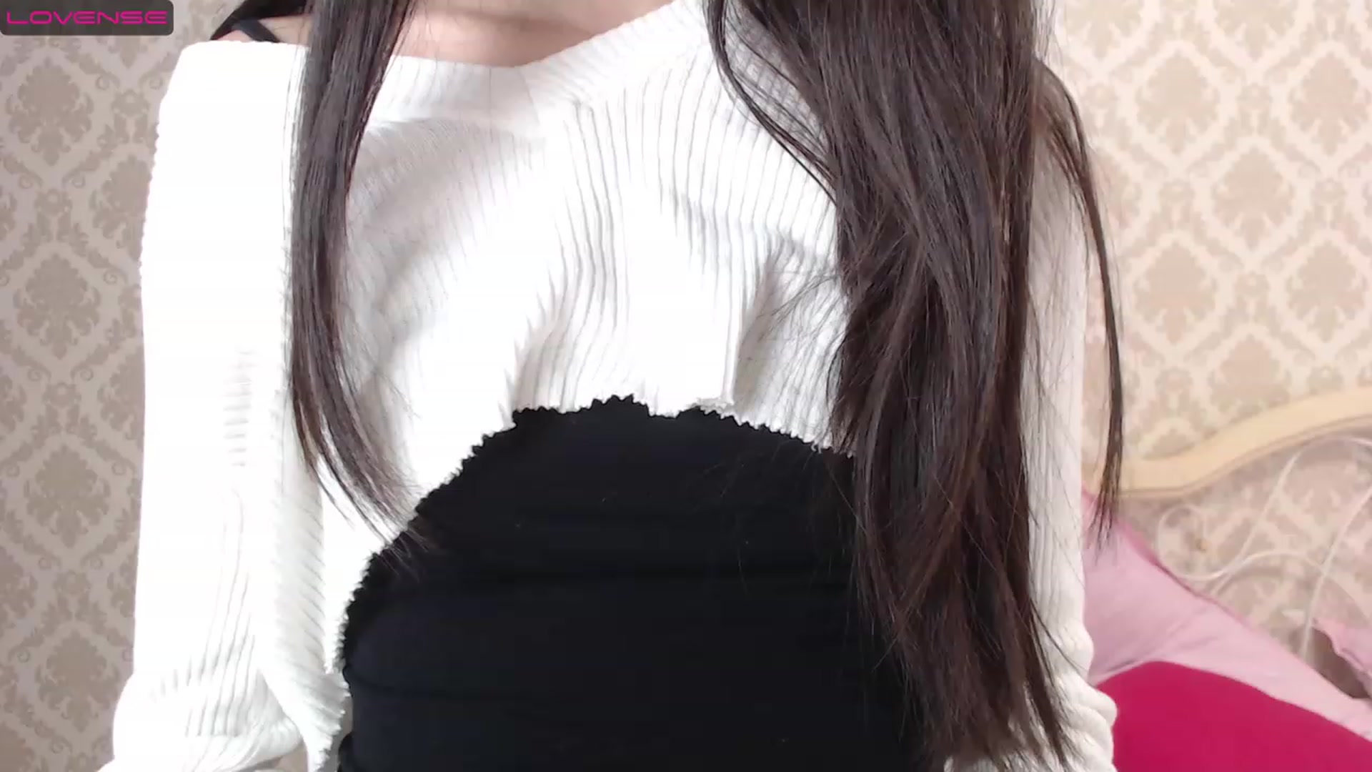 Gallery image thumbnail from blackfoxi's myfreecams stream on, 12/05/2022, 11:43 image 11 of 20