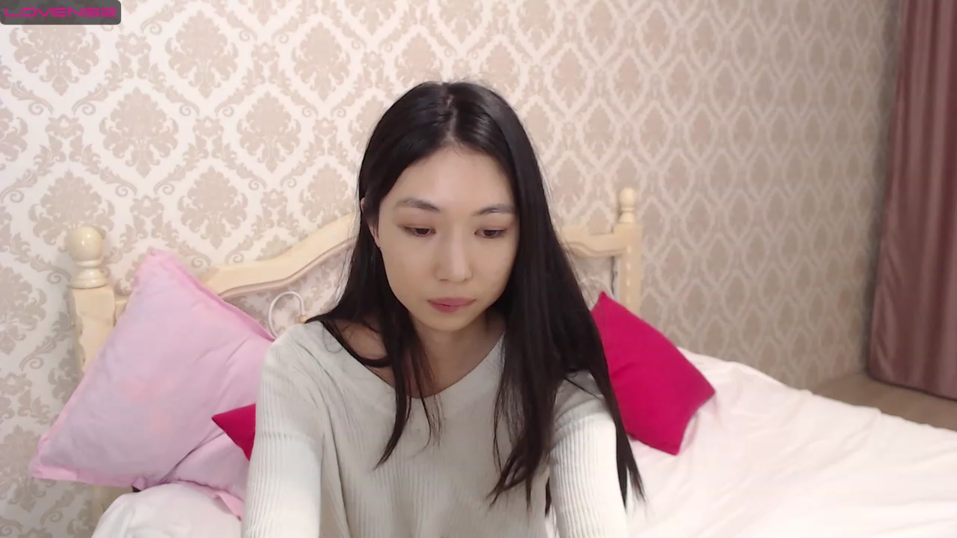 Gallery image thumbnail from blackfoxi's myfreecams stream on, 12/05/2022, 11:43 image 18 of 20