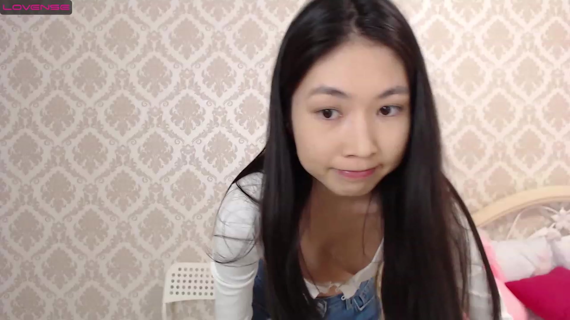Gallery image thumbnail from blackfoxi's myfreecams stream on, 12/11/2022, 13:18 image 10 of 20