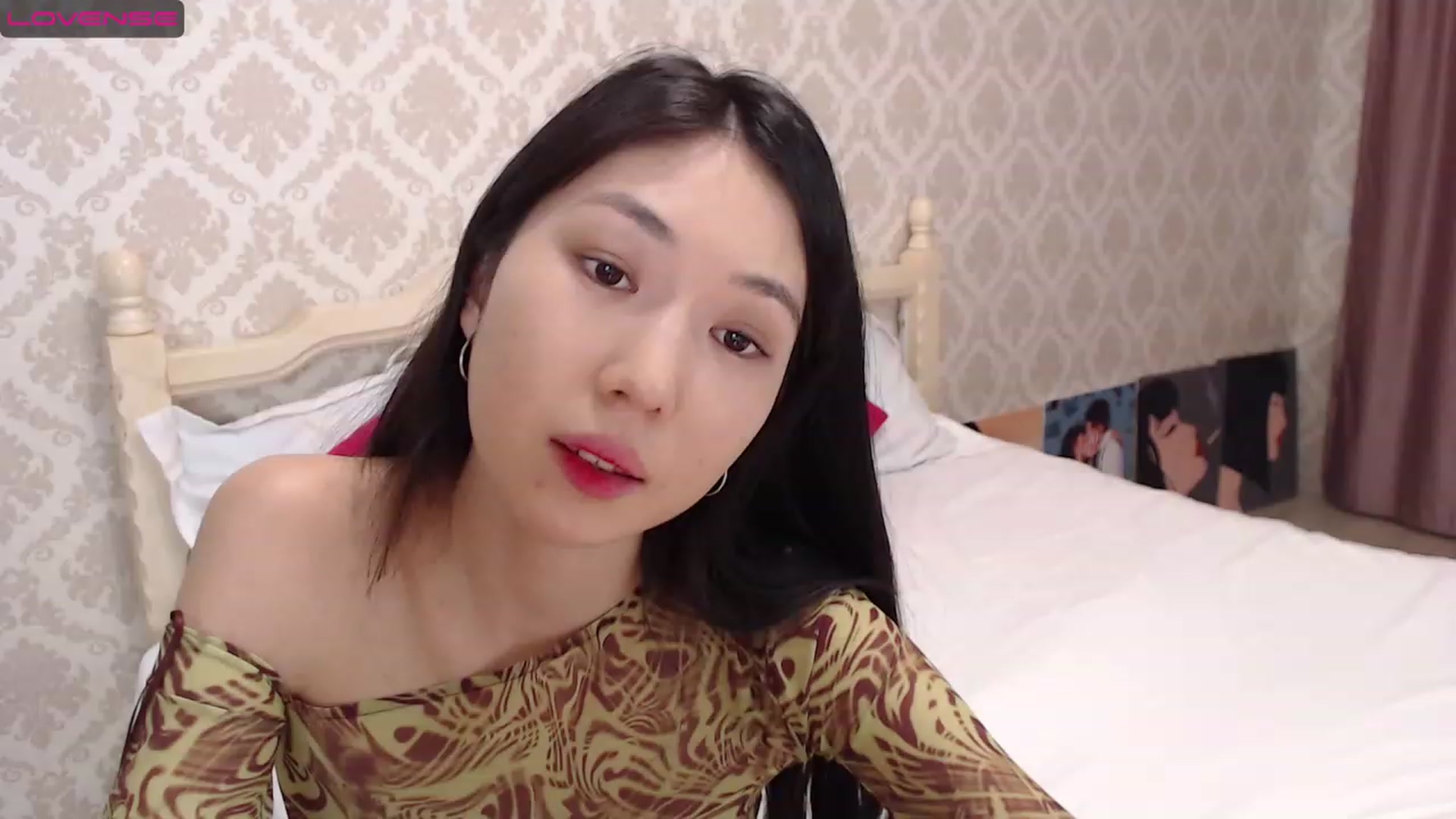 Gallery image thumbnail from blackfoxi's myfreecams stream on, 12/28/2022, 11:32 image 17 of 20